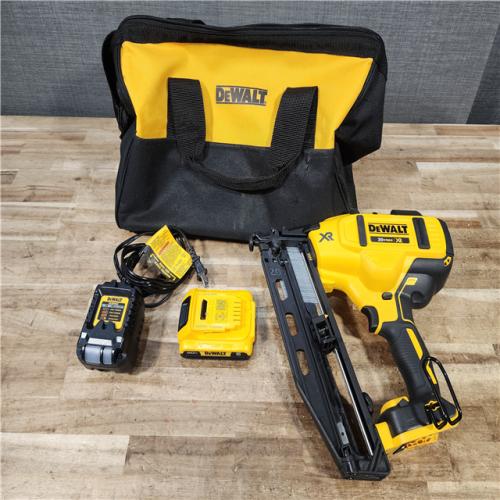 HOUSTON LOCATION - AS - IS DEWALT 20V MAX XR 16-Gauge Electric Cordless Angled Finishing Nailer Kit