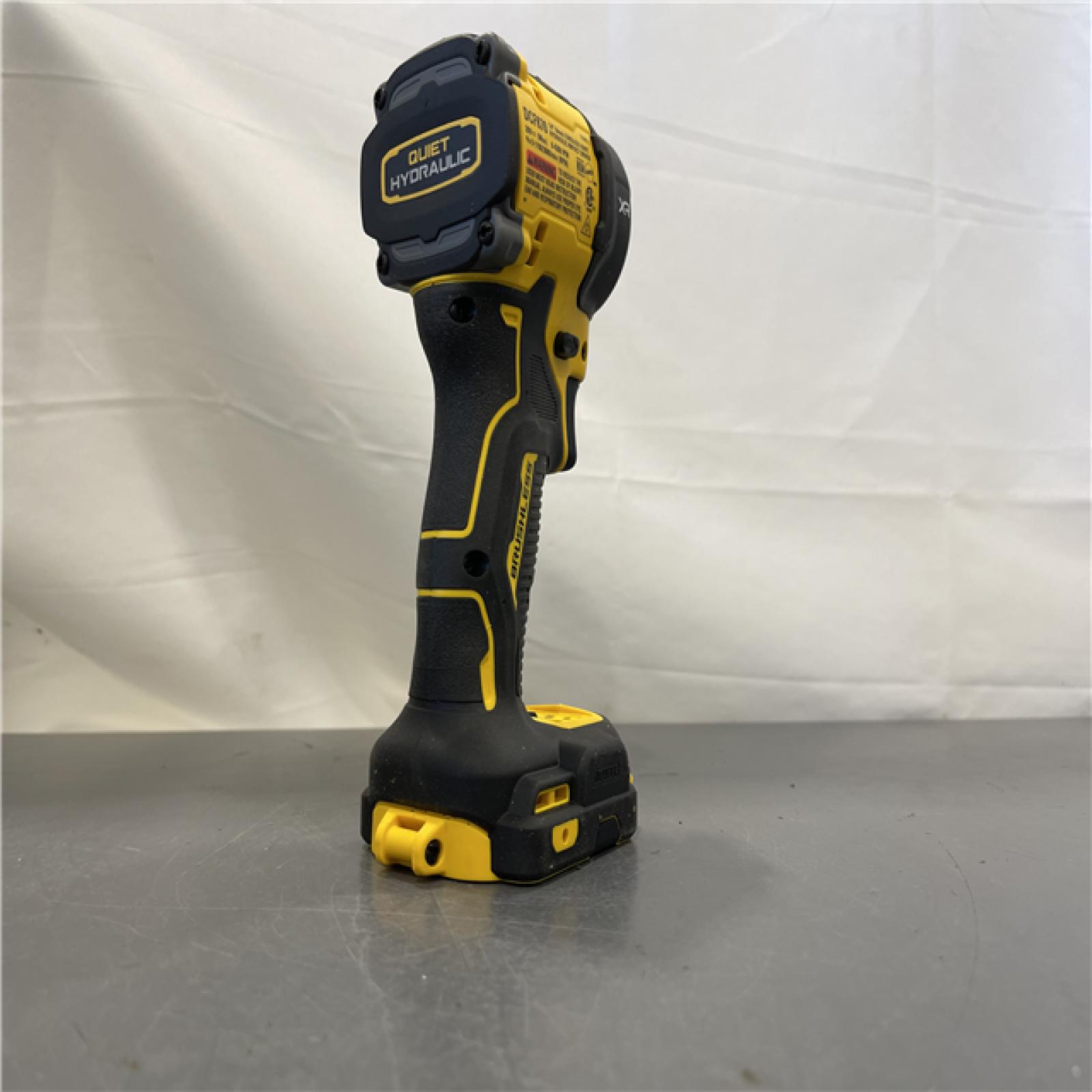 AS-IS - DEWALT 20V MAX* XR Brushless Cordless 1/4 Quiet Hydraulic Impact Driver (Tool Only)