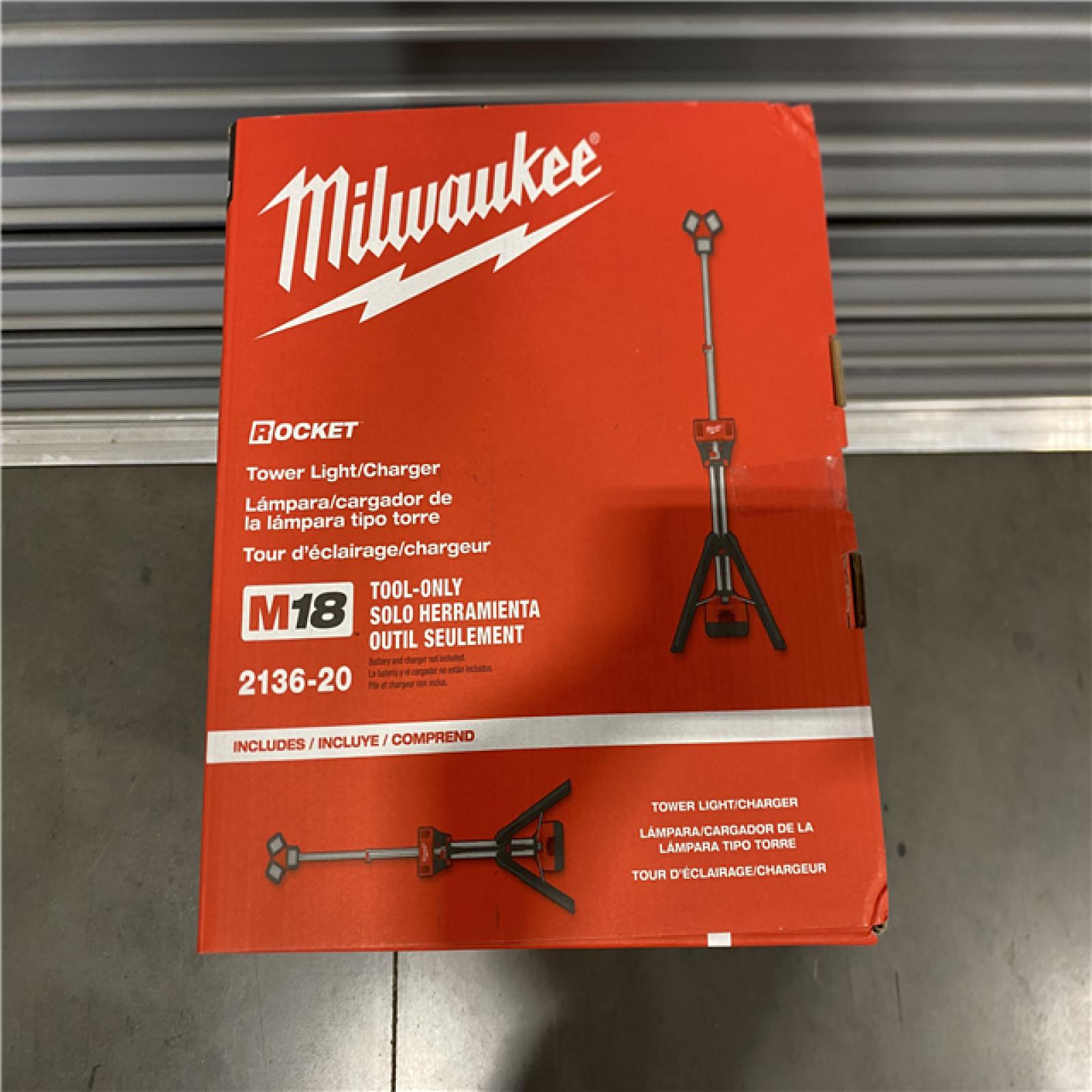 NEW! Milwaukee 18-Volt Lithium-Ion Cordless 6 000 Lumens Rocket Dual Power Tower Light with Charger (Tool-Only)