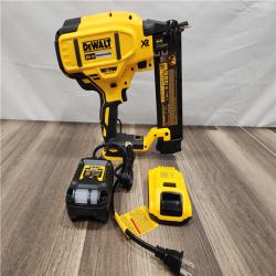 LIKE NEW! - DEWALT 20V MAX XR 18 Gauge Brad Nailer Kit