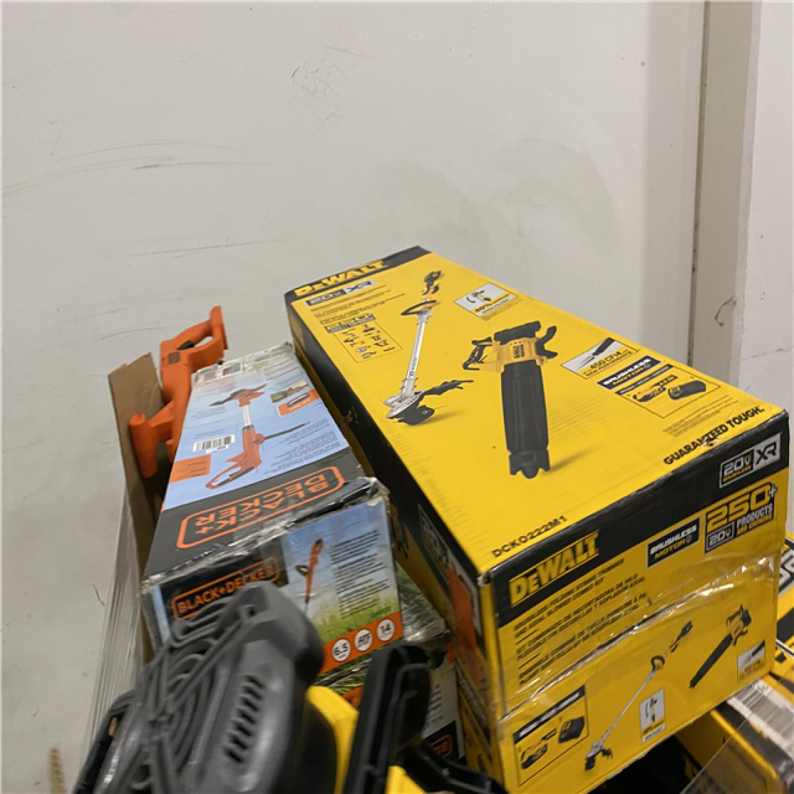 Dallas Location - As-Is DEWALT Tool Pallet