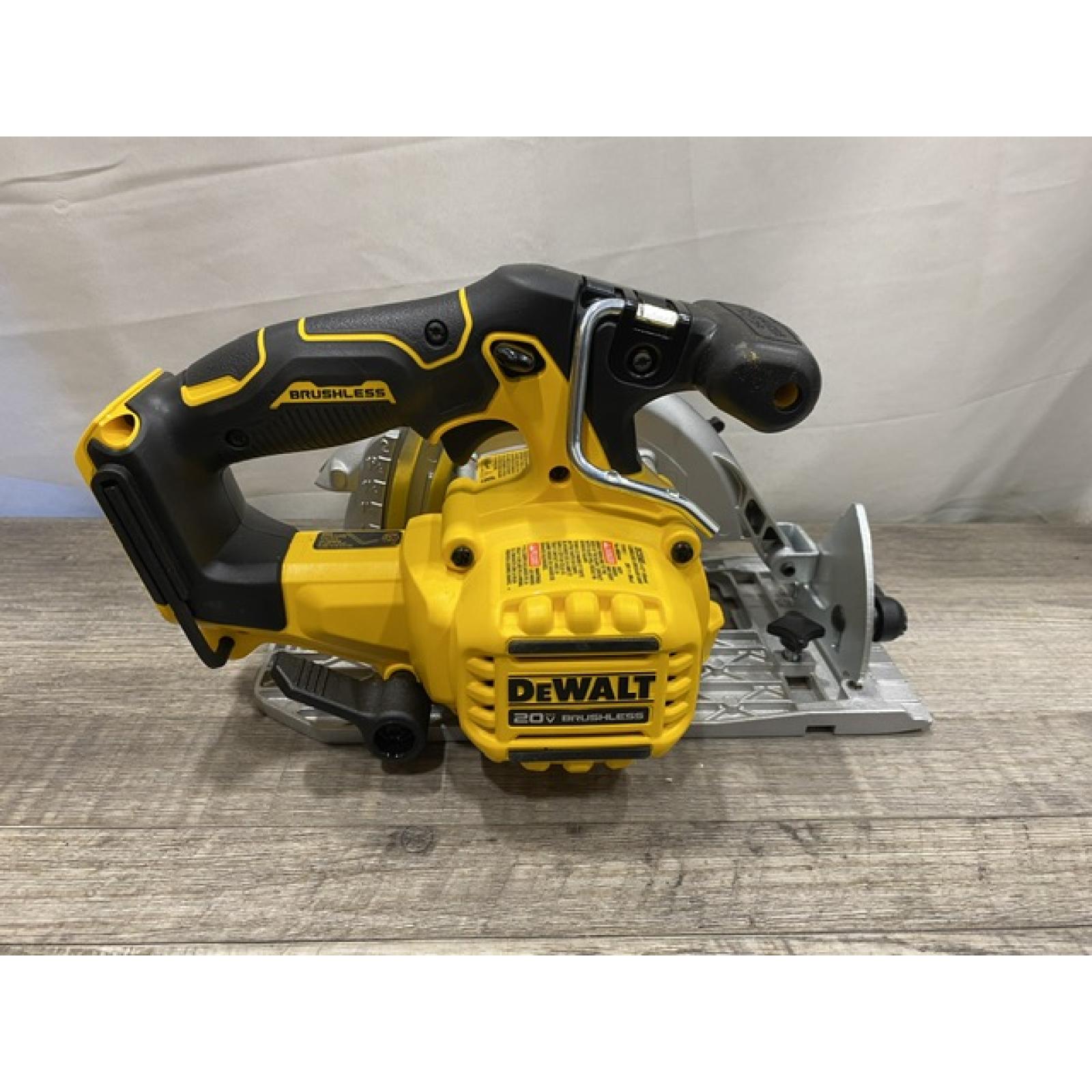 AS-IS DEWALT 20V MAX Cordless Brushless 6-1/2 in. Sidewinder Style Circular Saw (Tool Only)