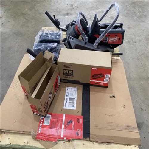 Houston Location AS IS - Milwaukee MX Vibratory Screed
