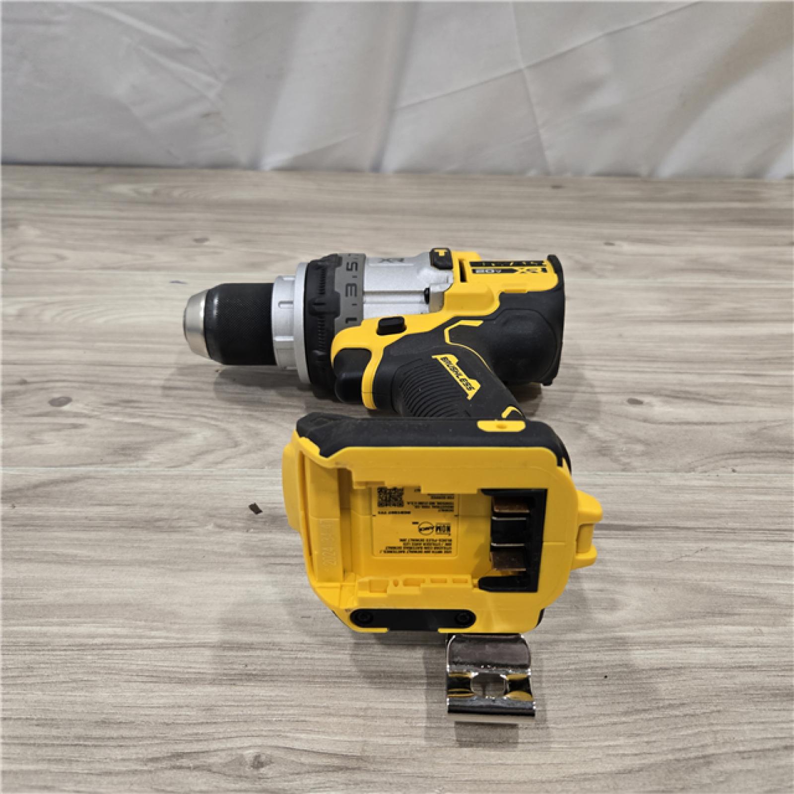 AS-IS DEWALT 20V XR  Cordless Hammer Drill Kit
