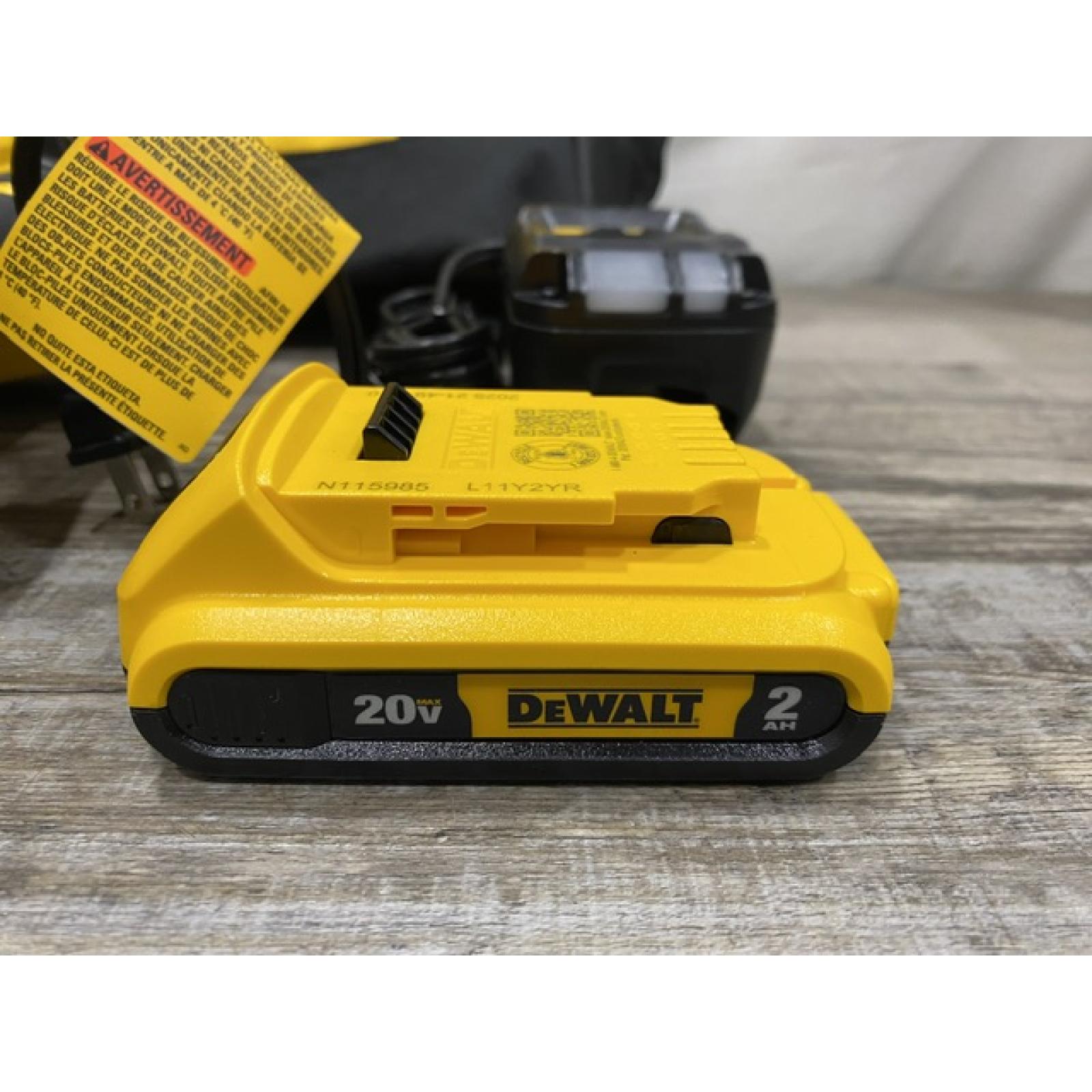 AS-IS DEWALT ATOMIC 20V MAX Lithium Ion Cordless 23 Gauge Pin Nailer Kit