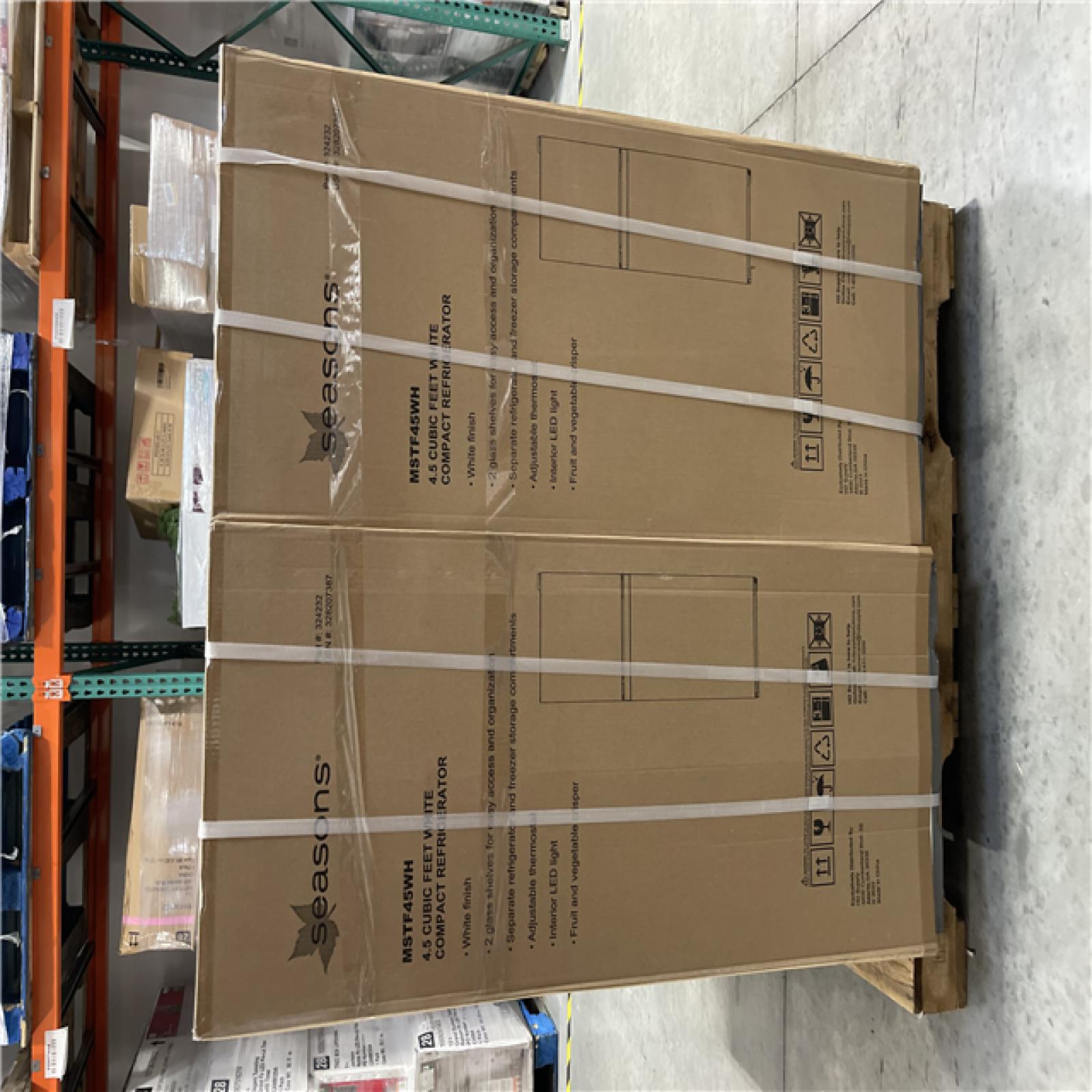 DALLAS LOCATION - Seasons ENERGY STAR 4.5cu.ft. 20in. COMPACT Top-Freezer Refrigerator White-PALLET(4 UNITS)