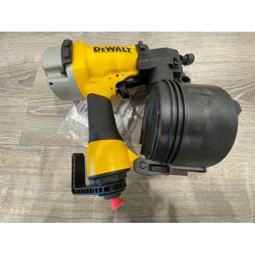 AS-IS DEWALT DW66C-1 2-1/2 Inch 15 Degree Coil Siding and Fencing Nailer