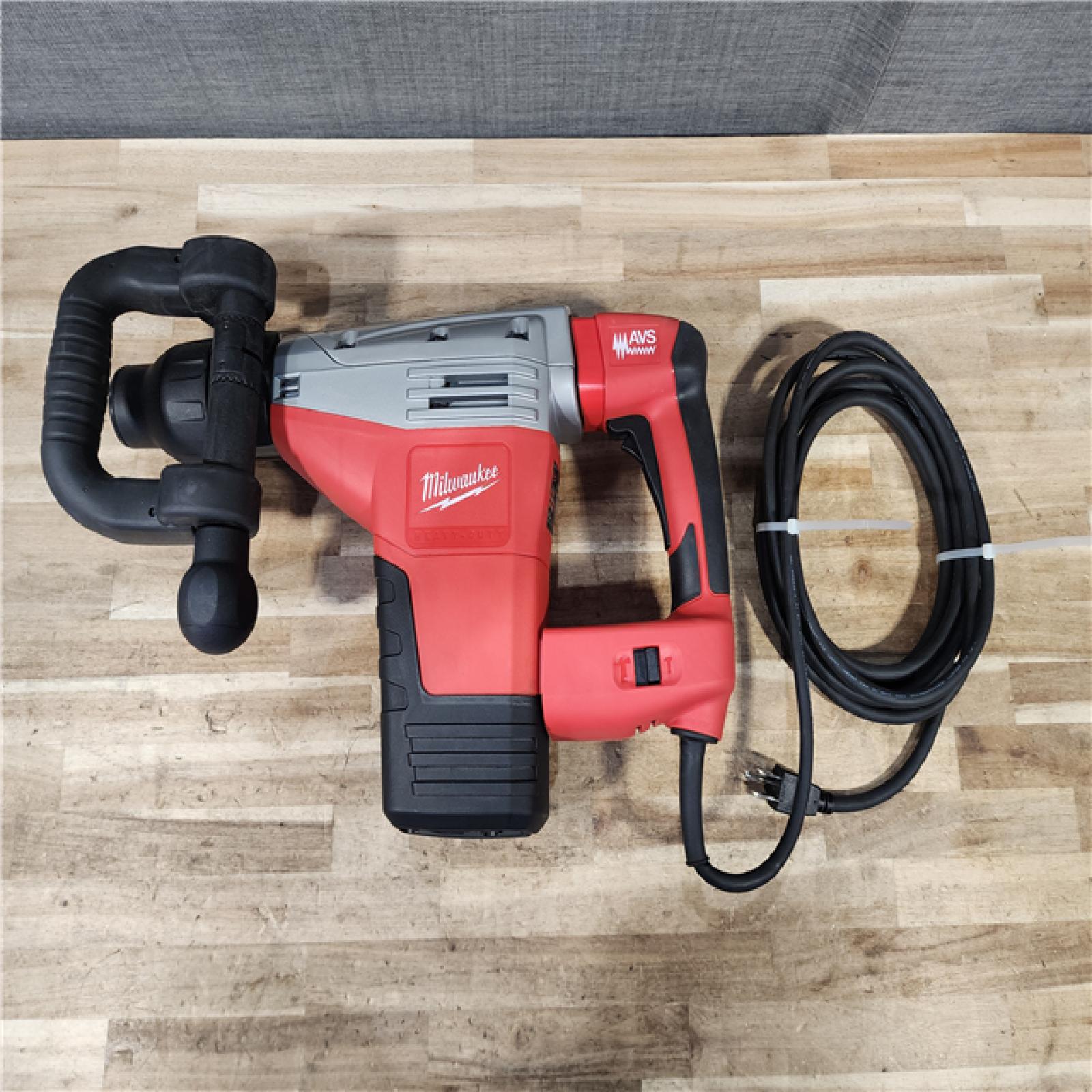 HOUSTON LOCATION - AS-IS Milwaukee SDS-MAX Demolition Hammer