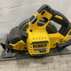 AS-IS DEWALT FLEXVOLT 60V MAX Cordless Brushless 7-1/4 in. Circular Saw with Brake (Tool Only)
