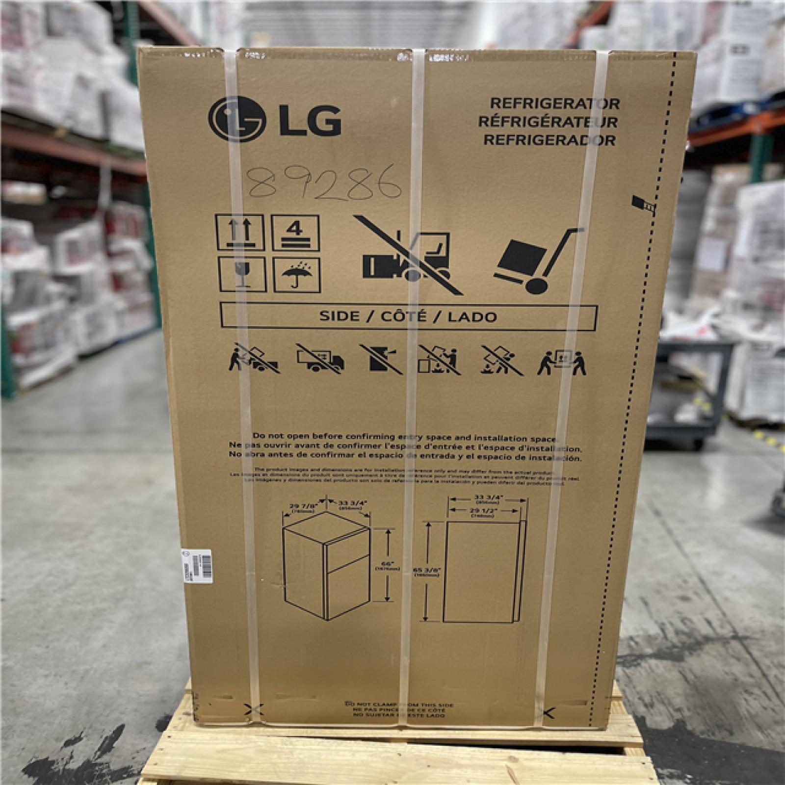 DALLAS LOCATION - LG - 20.2 Cu. Ft. Top-Freezer Refrigerator - Stainless Steel