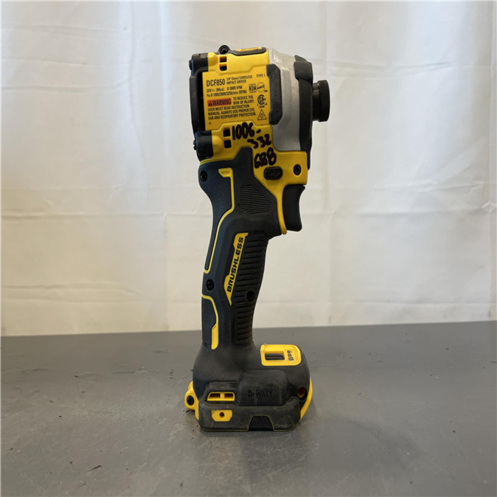 AS-IS - DeWalt 20V Cordless Brushless Compact 1/4 Impact Driver