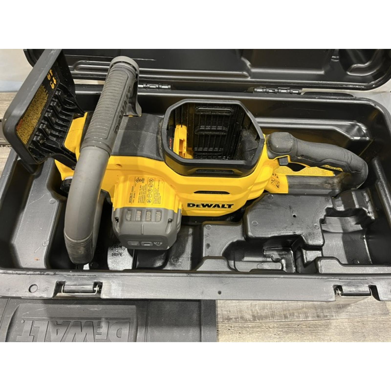 AS-IS DEWALT FLEXVOLT 60-Volt MAX 20 in. Brushless Cordless Battery Powered Chainsaw and Case (Tool with Case Only)