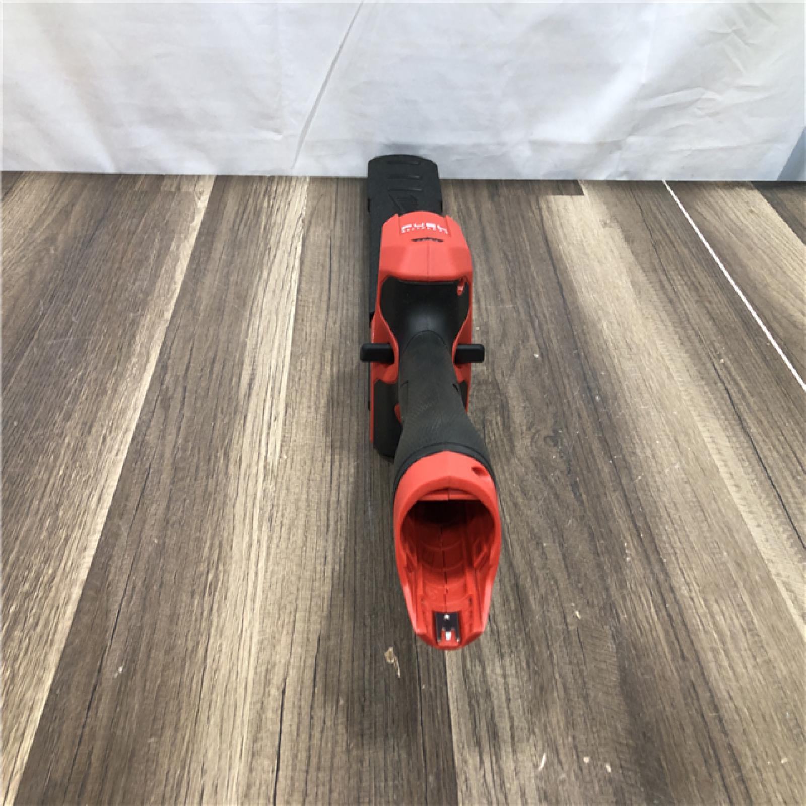 AS-IS Milwaukee FUEL 8 in. 12V Lithium-Ion Brushless Cordless Hedge Trimmer Kit