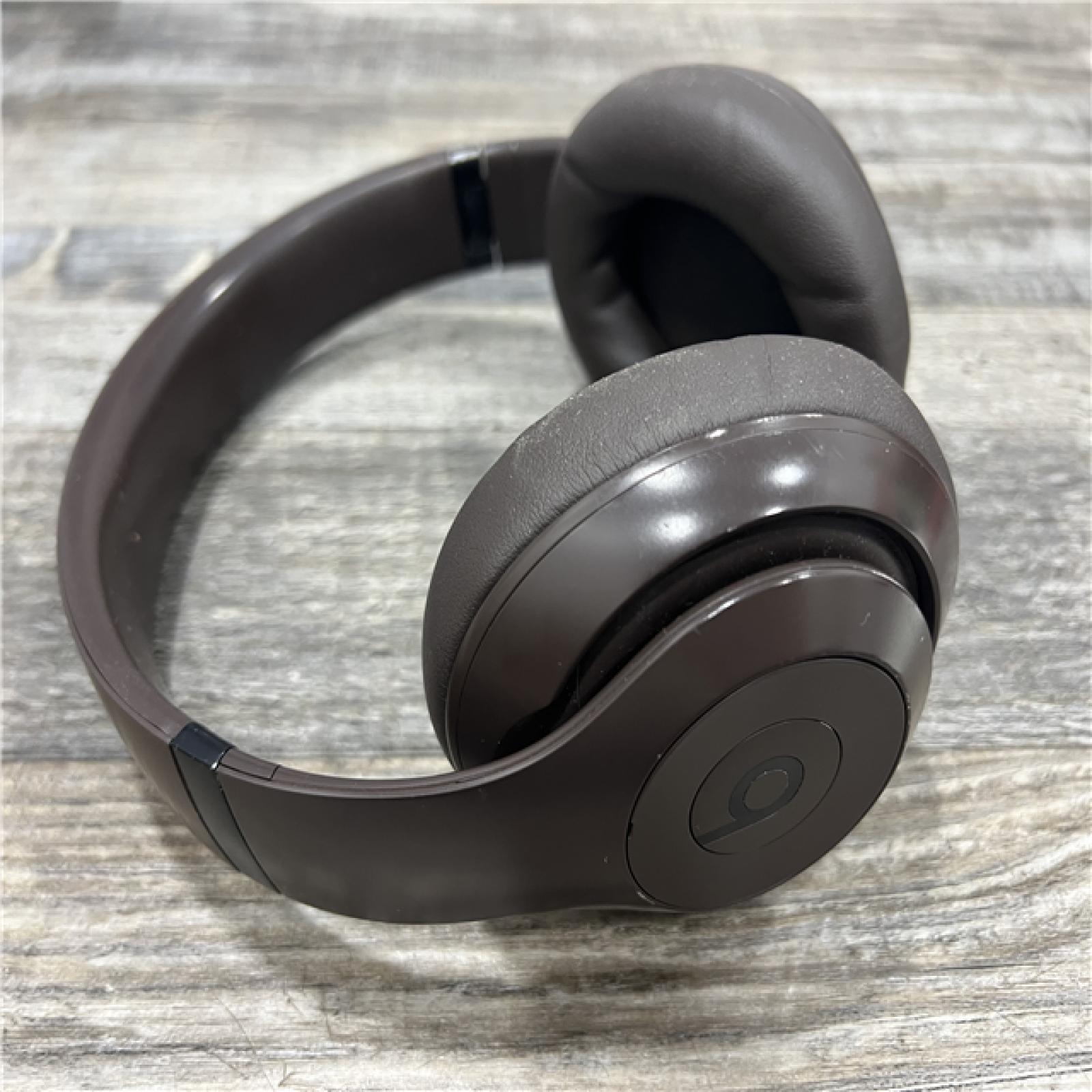 AS-IS Beats - Studio Pro - Wireless Noise Cancelling Over-the-Ear Headphones - Deep Brown