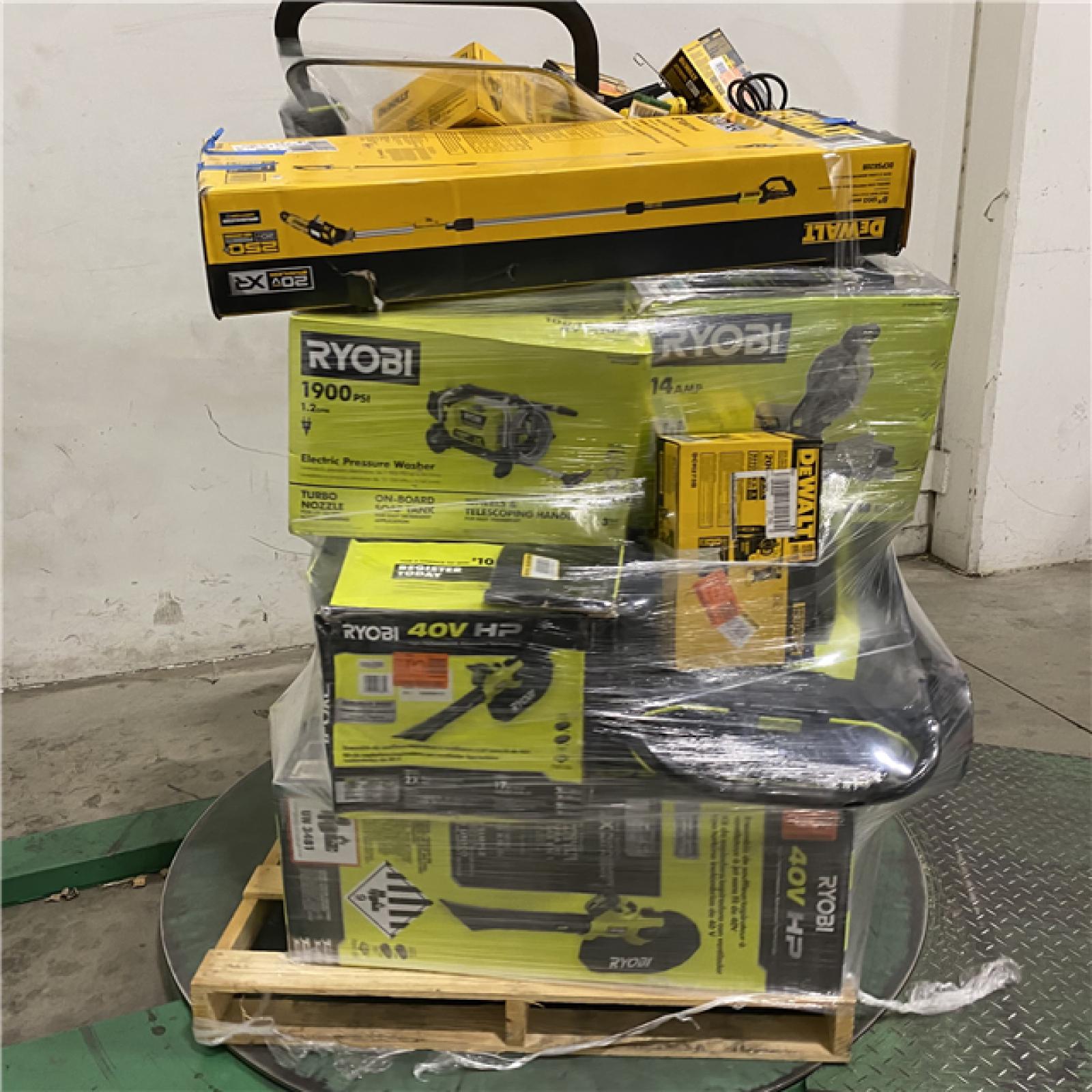 Dallas Location - As-Is Tool Pallet