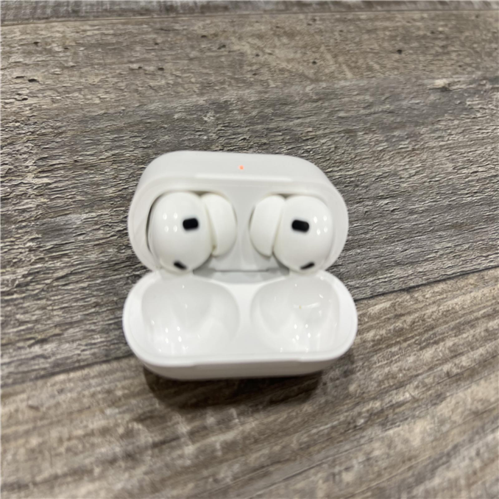 AS-IS AirPods Pro (2nd generation) with MagSafe Case(USB-C)