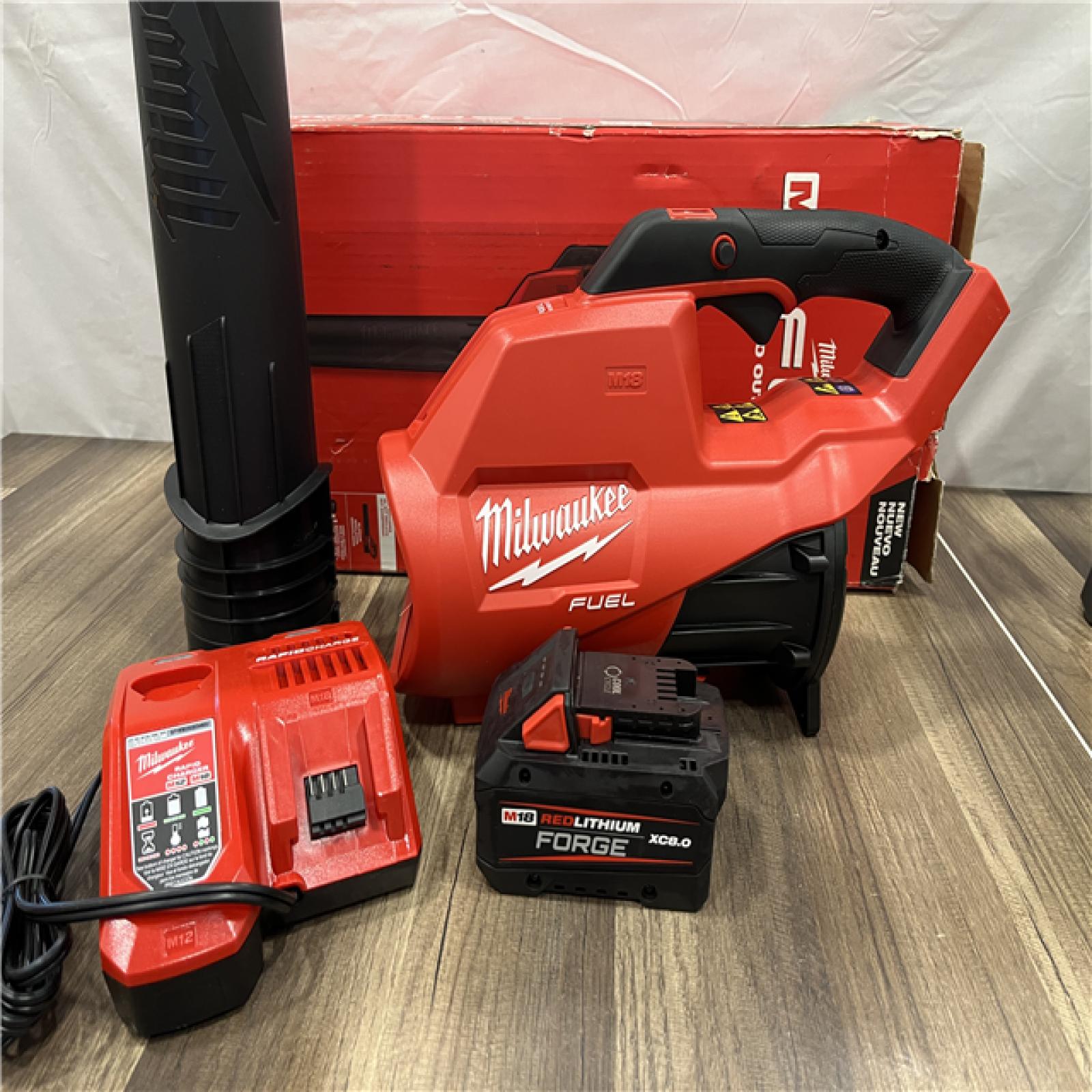 GOOD Milwaukee M18 FUEL 120 MPH 450 CFM 18V Lithium-Ion Brushless Cordless Handheld Blower Kit with 8.0 Ah Battery, Rapid Charger