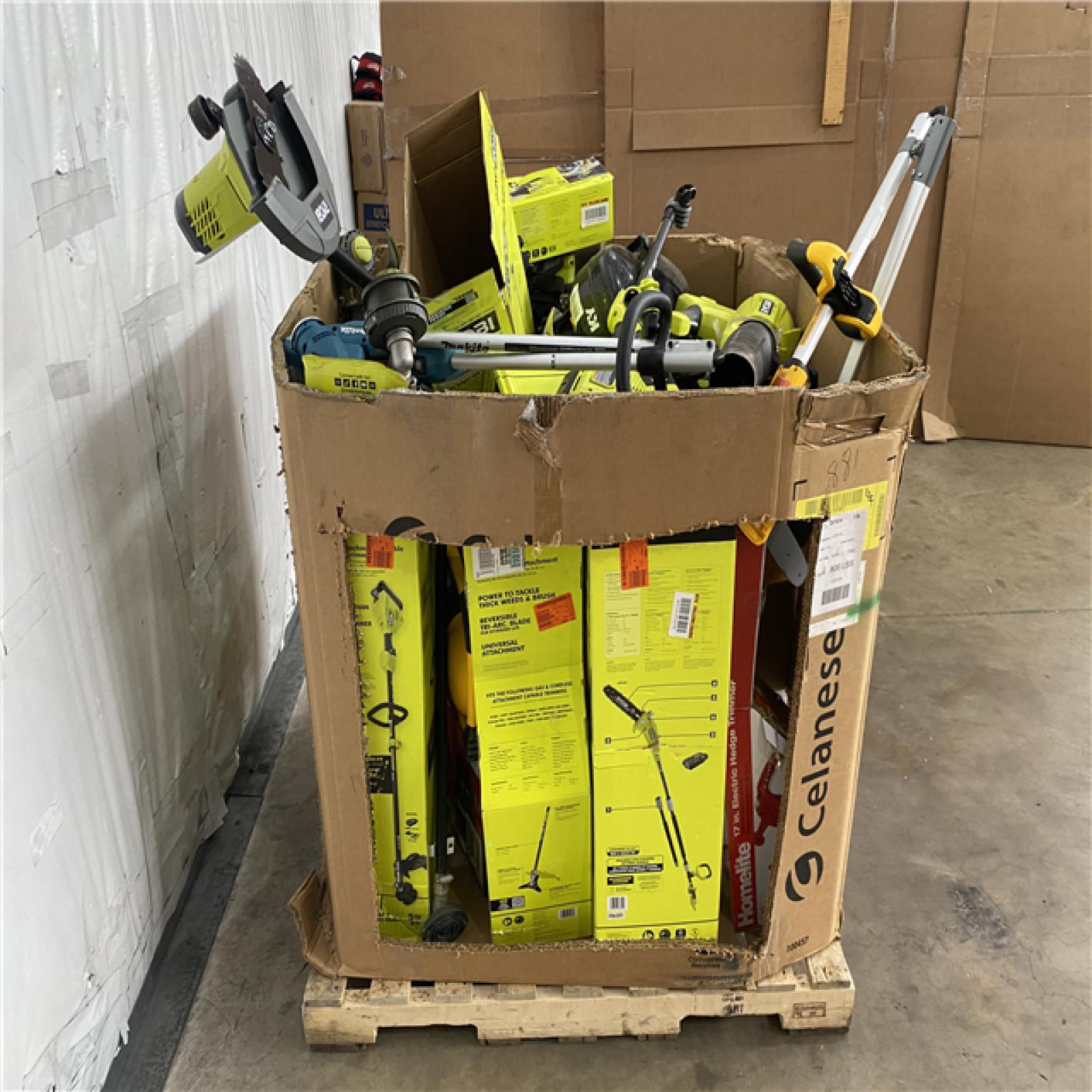 Houston Location AS IS - Outdoor Pallet