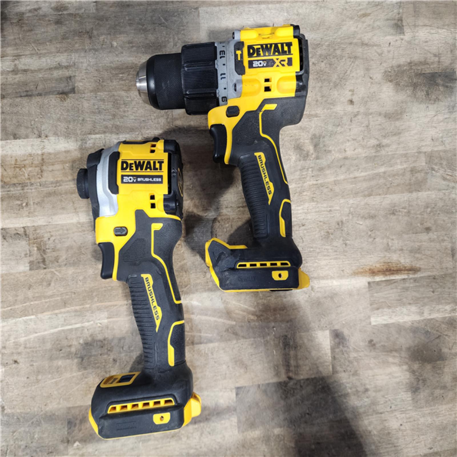 HOUSTON LOCATION - AS-IS DEWALT 2 TOOL COMBO KIT W/ (2) BATTERY & CHARGER