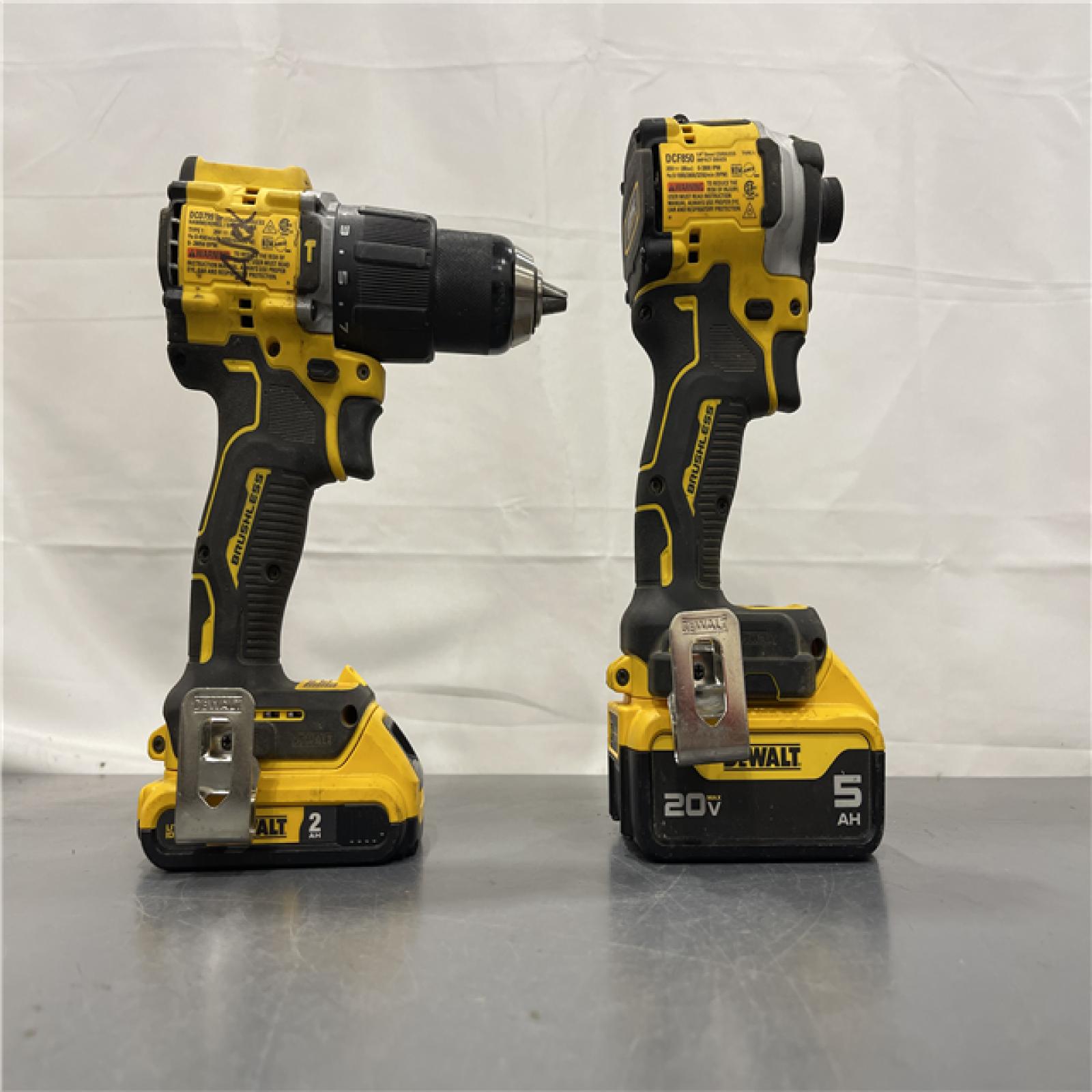 AS-IS - DEWALT ATOMIC 20-Volt Lithium-Ion Cordless 2-Tool Combo