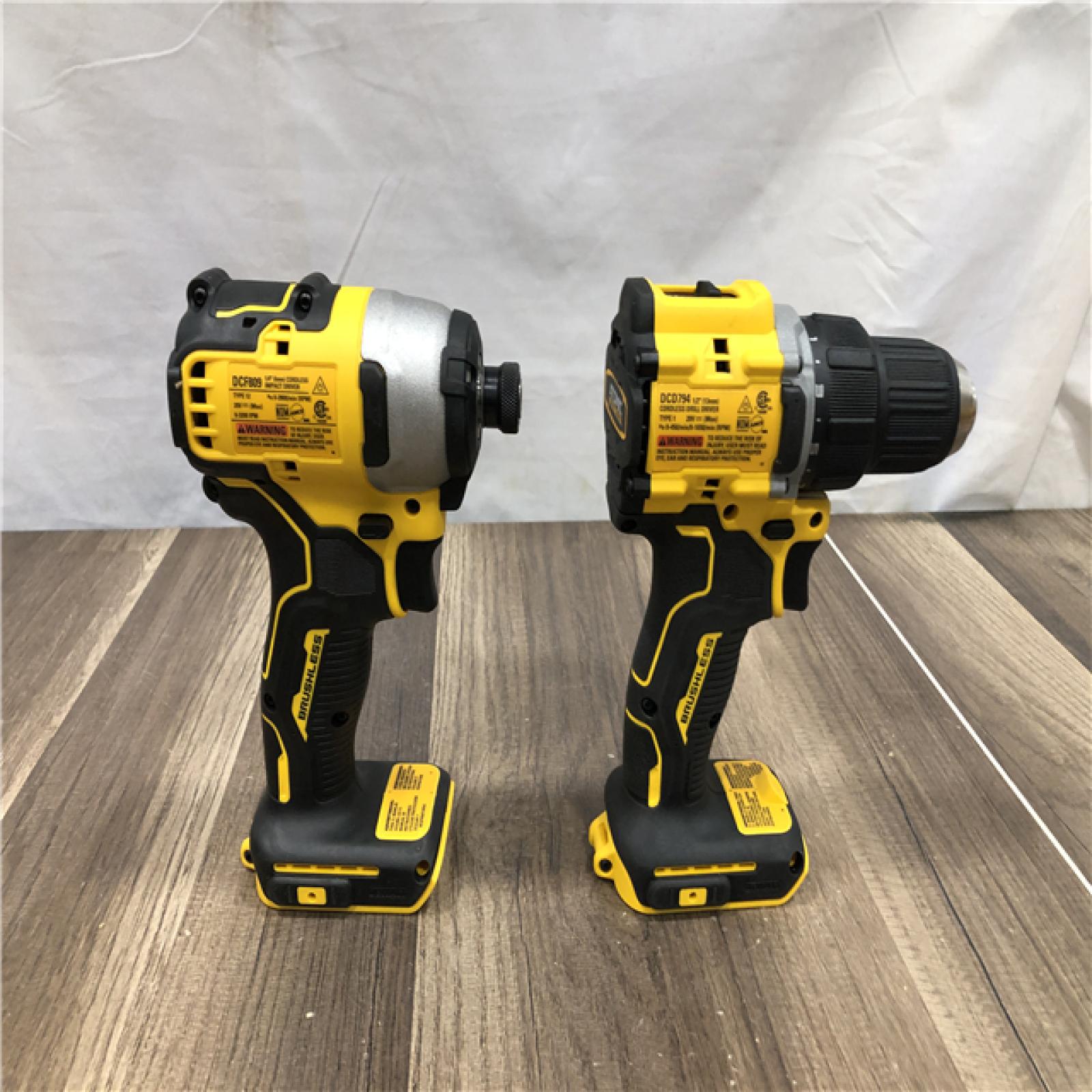 AS-IS DEWALT ATOMIC 20-Volt MAX Lithium-Ion Cordless Combo Kit