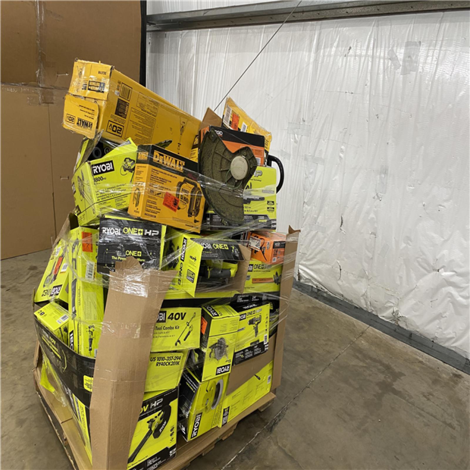 Houston Location AS IS - Tool Pallet