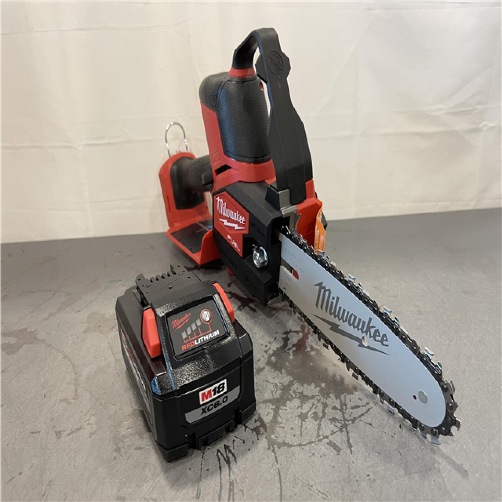 AS-IS - Milwaukee M18 FUEL 8 in. 18V Lithium-Ion Brushless HATCHET Pruning Saw Kit