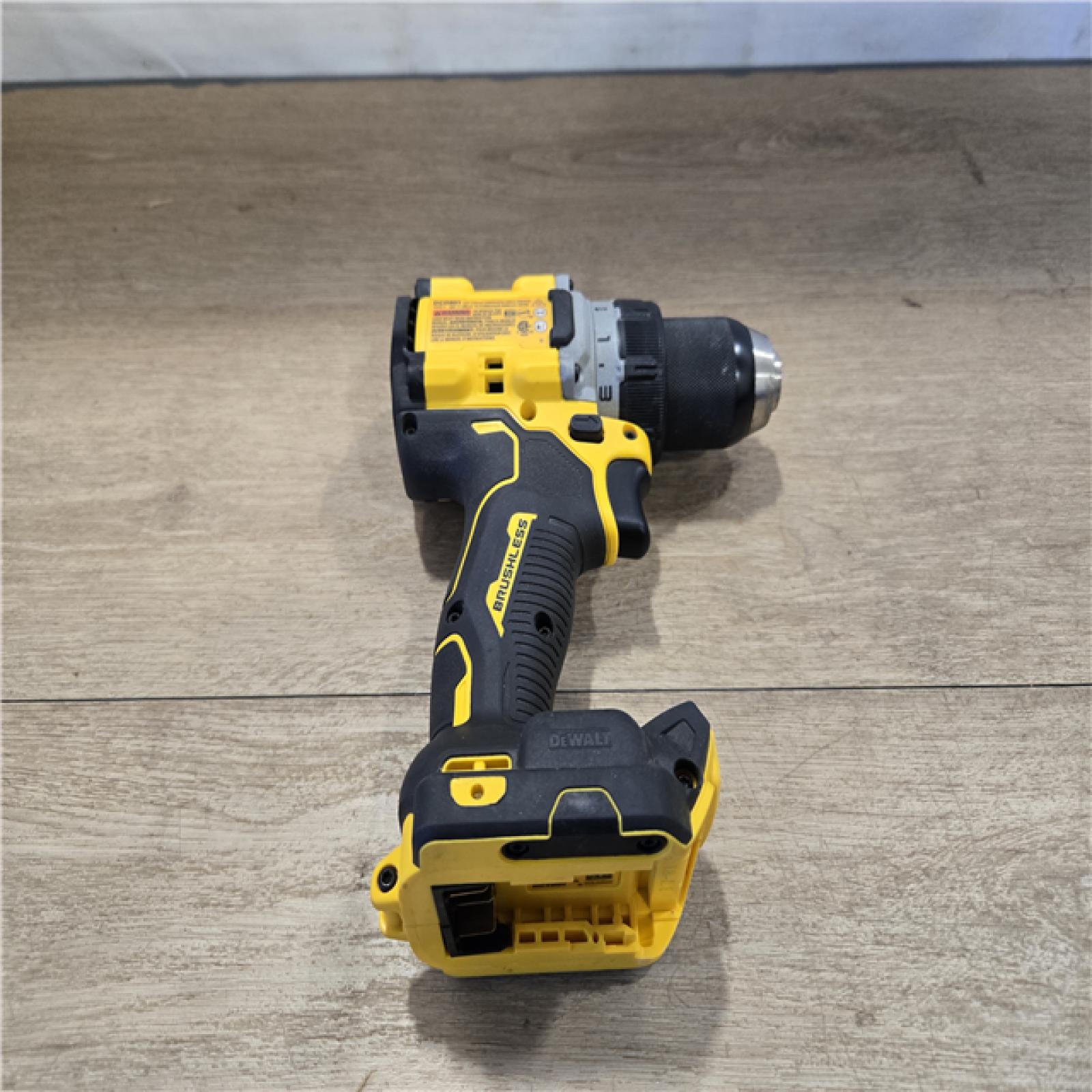 AS-IS DEWALT 20V XR Cordless 1/2 in. Drill/Driver Kit