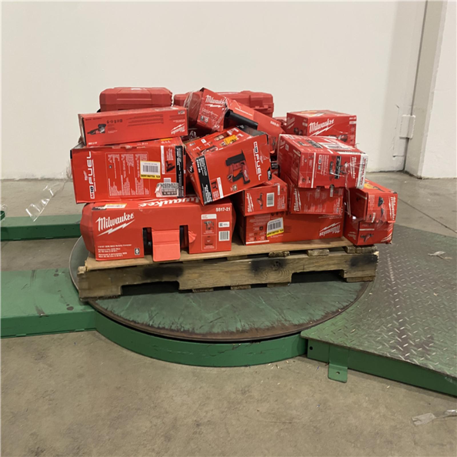 Dallas Location - As-Is MILWAUKEE Tool Pallet