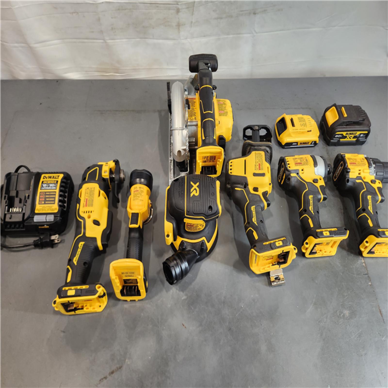 AS-IS DEWALT 20-Volt MAX Lithium-Ion Cordless 7-Tool Combo Kit