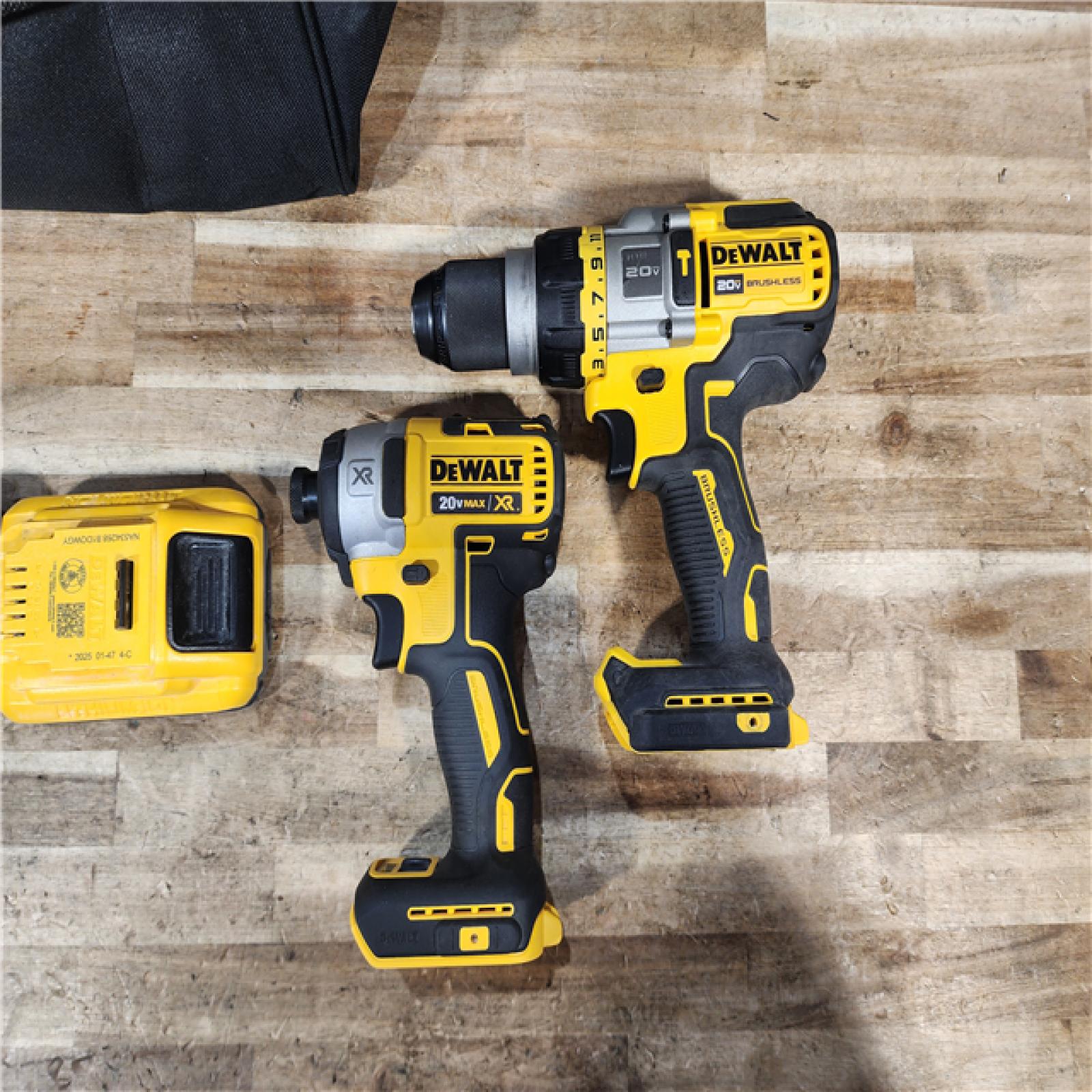 HOUSTON LOCATION - AS - IS DEWALT 20V XR Lithium-Ion Cordless Brushless 1/2 in. Drill/Driver Kit