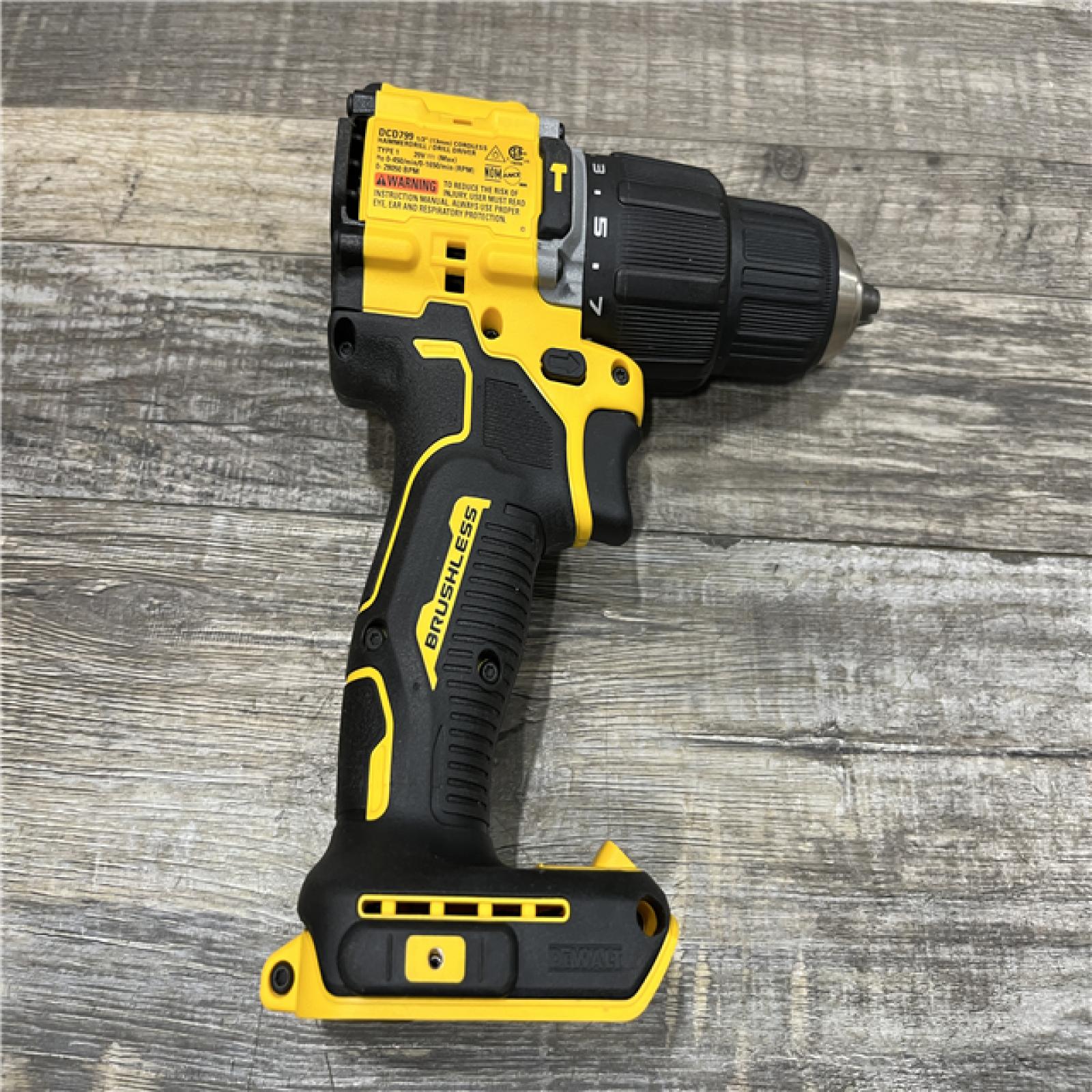 AS-IS DEWALT ATOMIC 20V Cordless 1/2 in. Compact Hammer Drill Kit