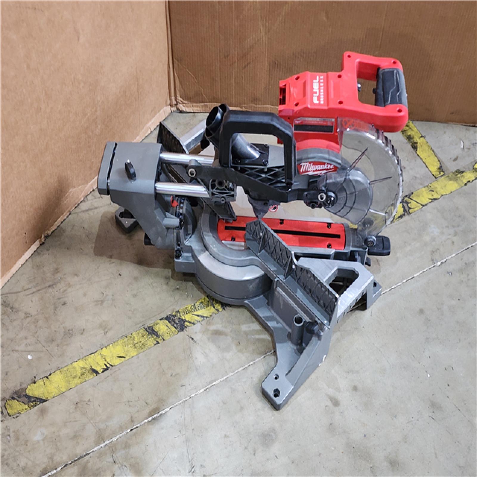 HOUSTON LOCATION - AS-IS Milwaukee M18 FUEL 7-1/4 in. Cordless Brushless Dual-Bevel Sliding Compound Miter Saw (Tool Only)
