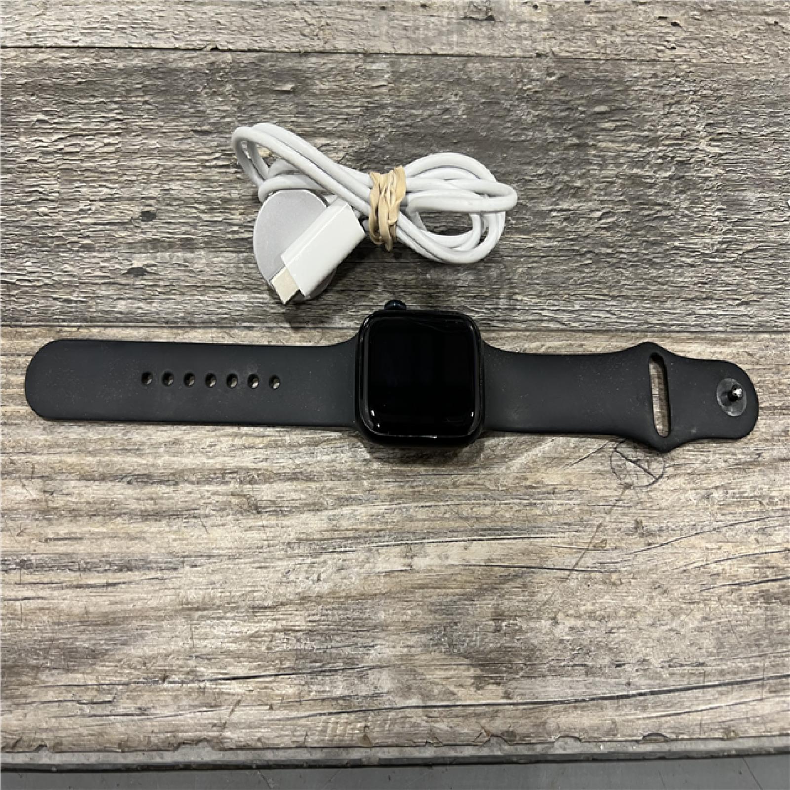 AS-IS Apple Watch Gen 8 Series 8 41mm Midnight Aluminum - Midnight Sport Band