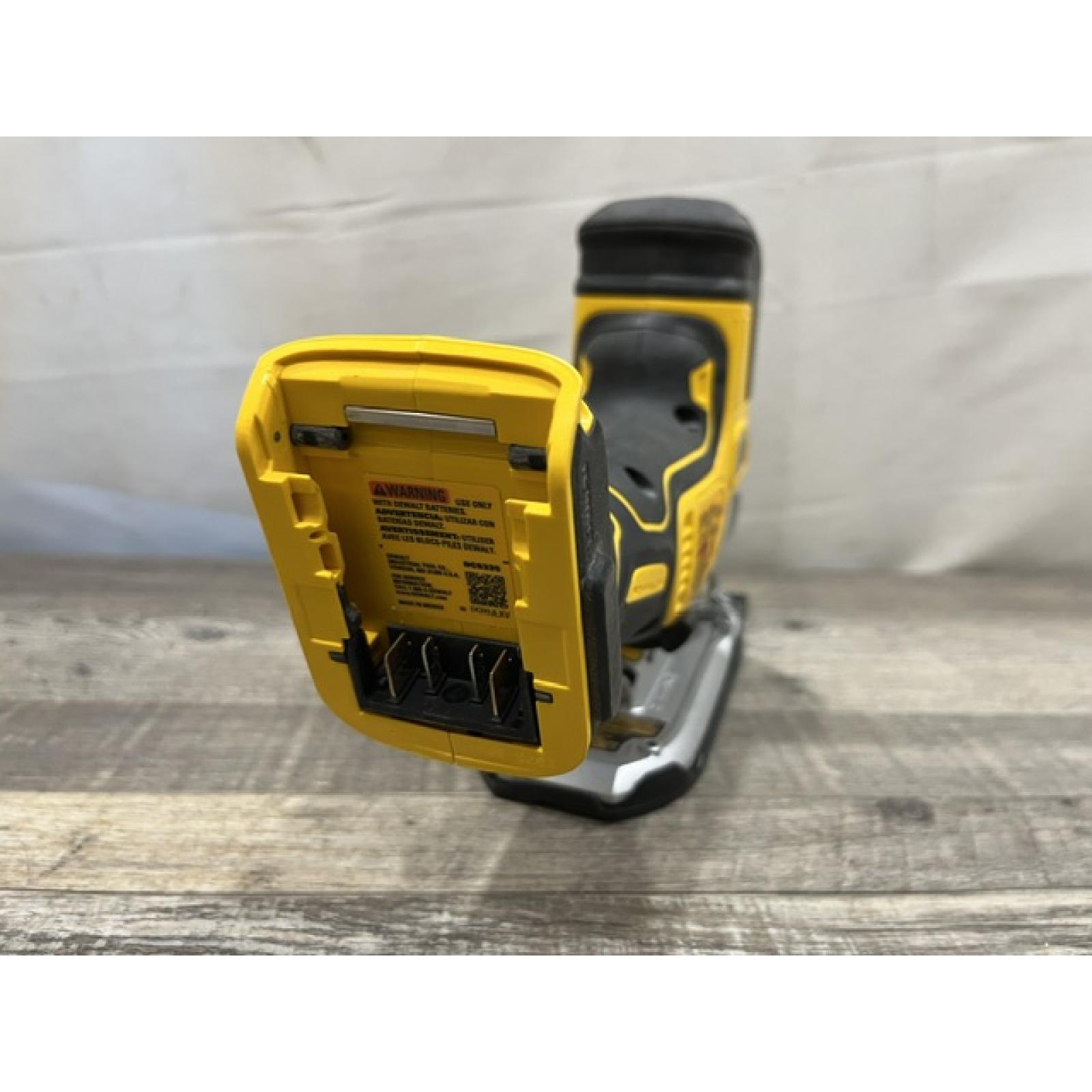 AS-IS DEWALT 20V MAX XR Cordless Barrel Grip Jigsaw (Tool Only)