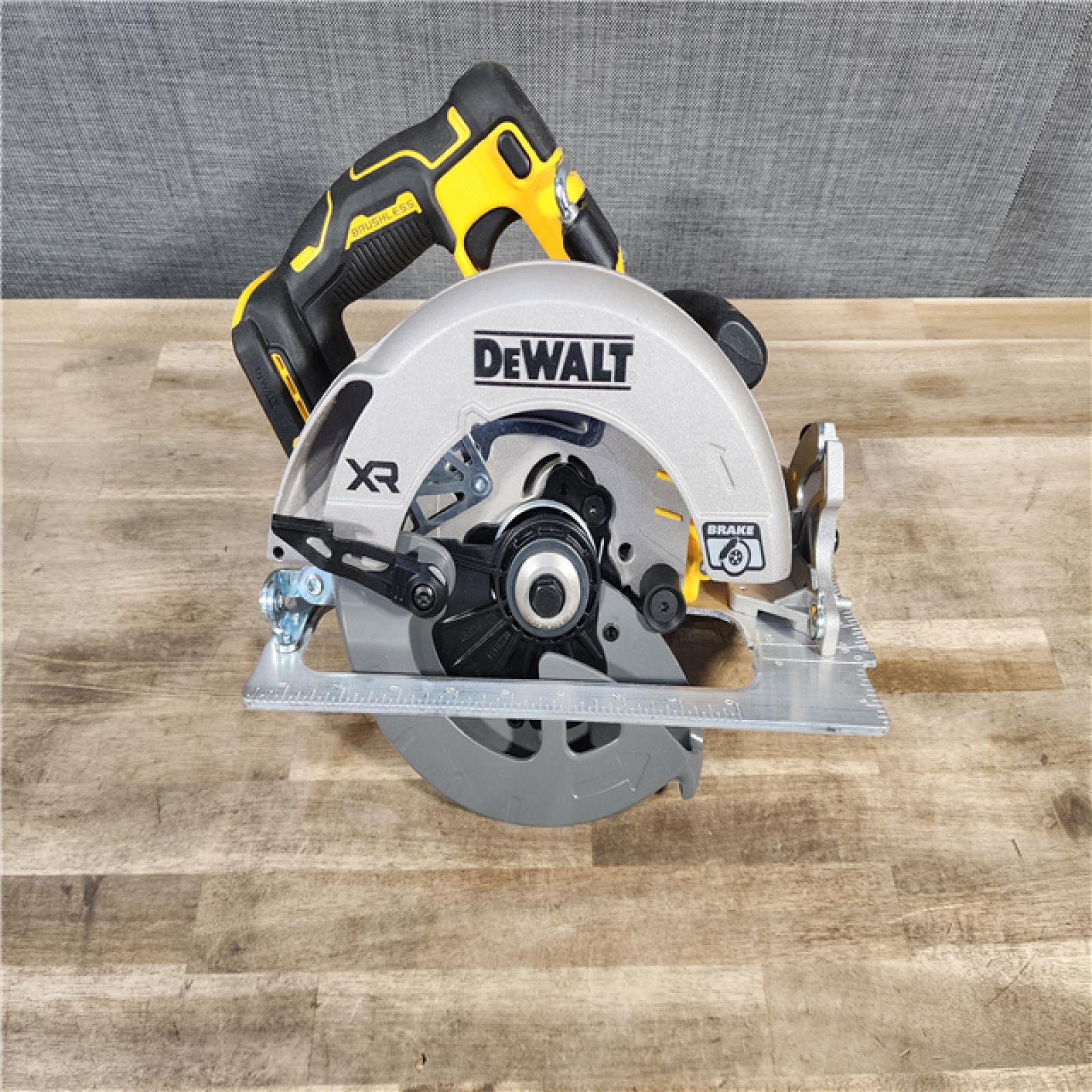 HOUSTON LOCATION - AS-IS DEWALT 2 TOOL COMBO