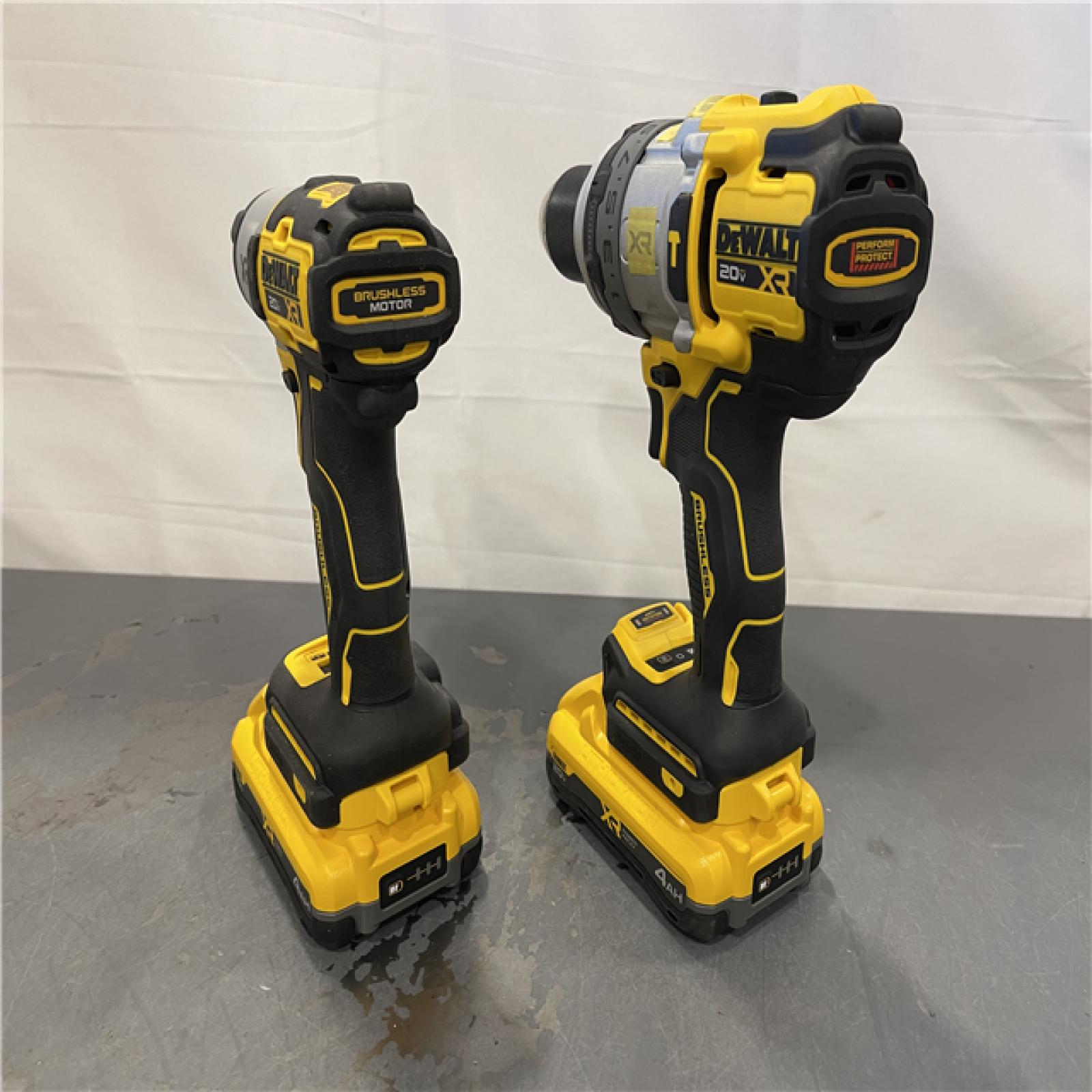 AS-IS - DEWALT 20-Volt Lithium-Ion Cordless 2-Tool Combo Kit