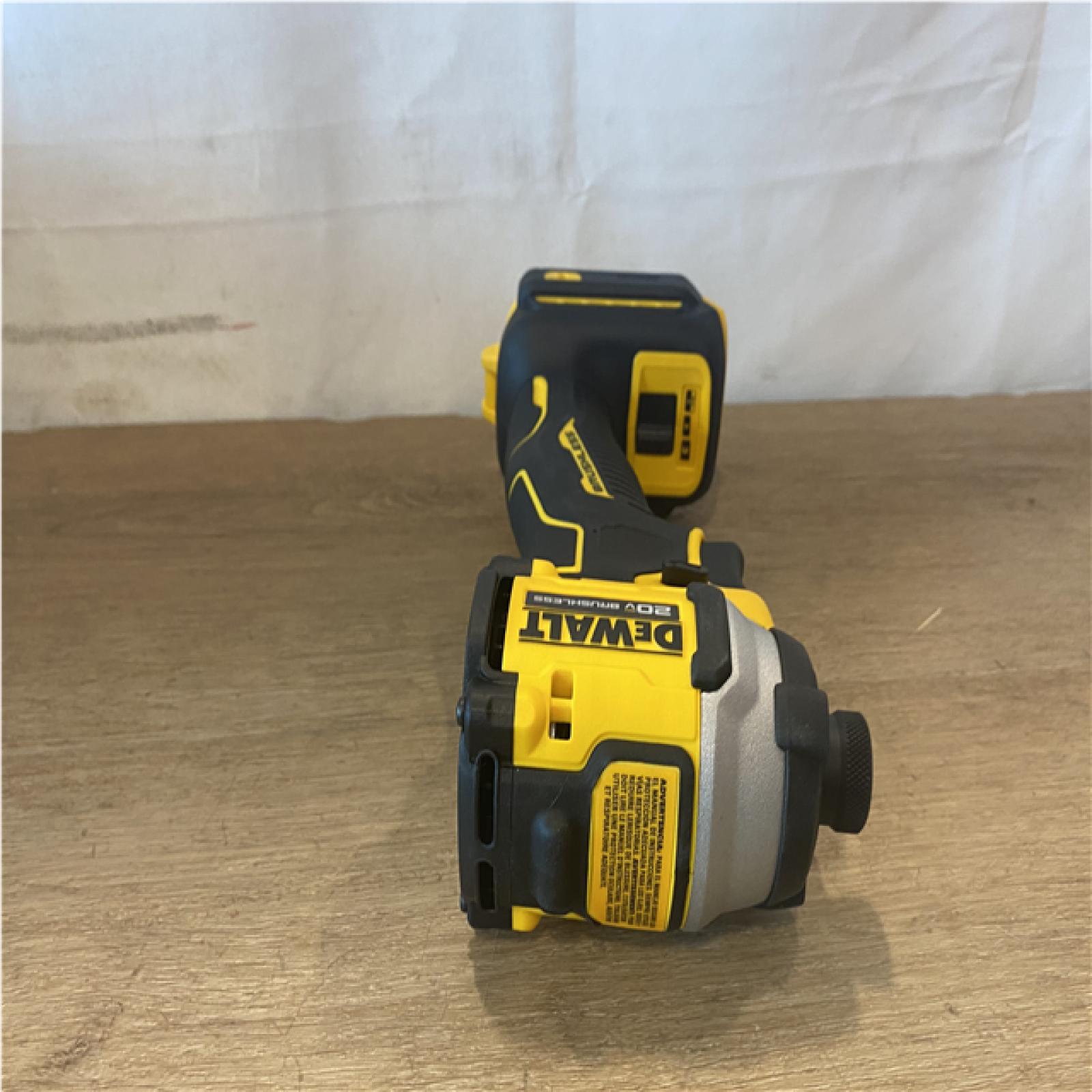 AS-IS DEWALT ATOMIC 20V MAX Lithium-Ion Cordless 1/4 in. Brushless Impact Driver Kit