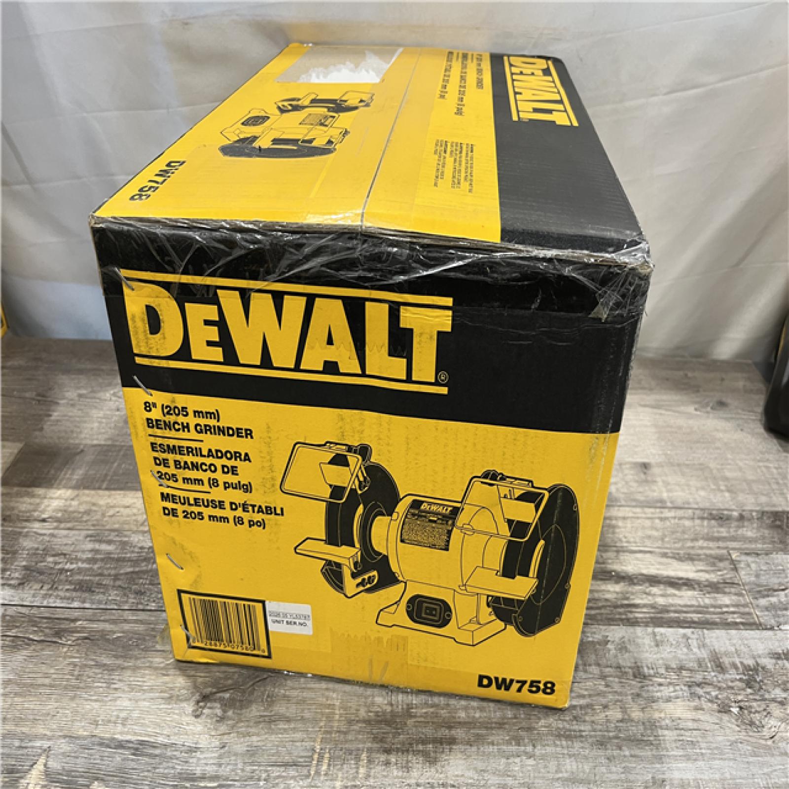 NEW - DEWALT 8 in. 205 mm Bench Grinder