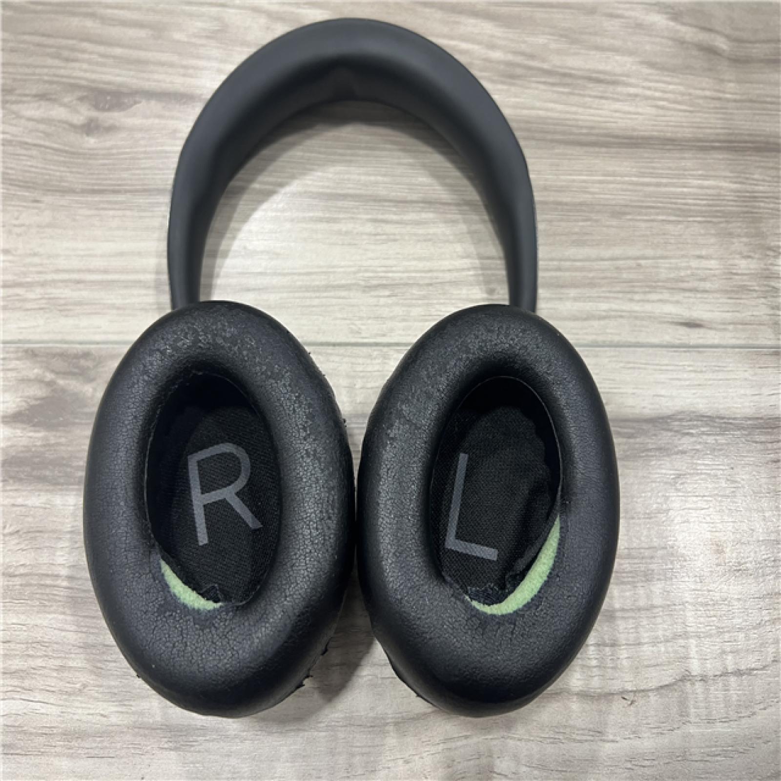 AS-IS Bose Noise Cancelling Headphones 700
