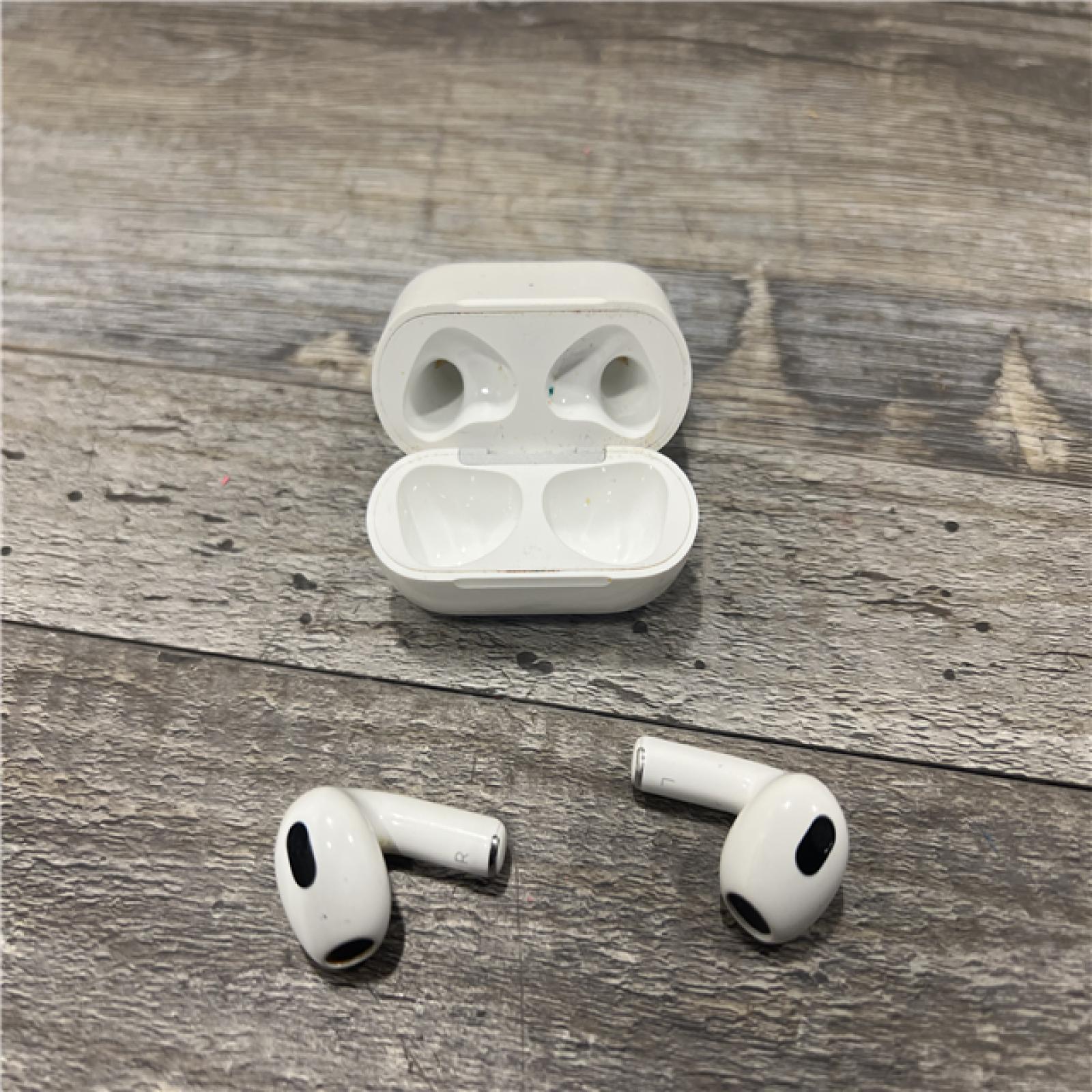 AS-IS AirPods (3rd Generation) with Lightning Charging Case