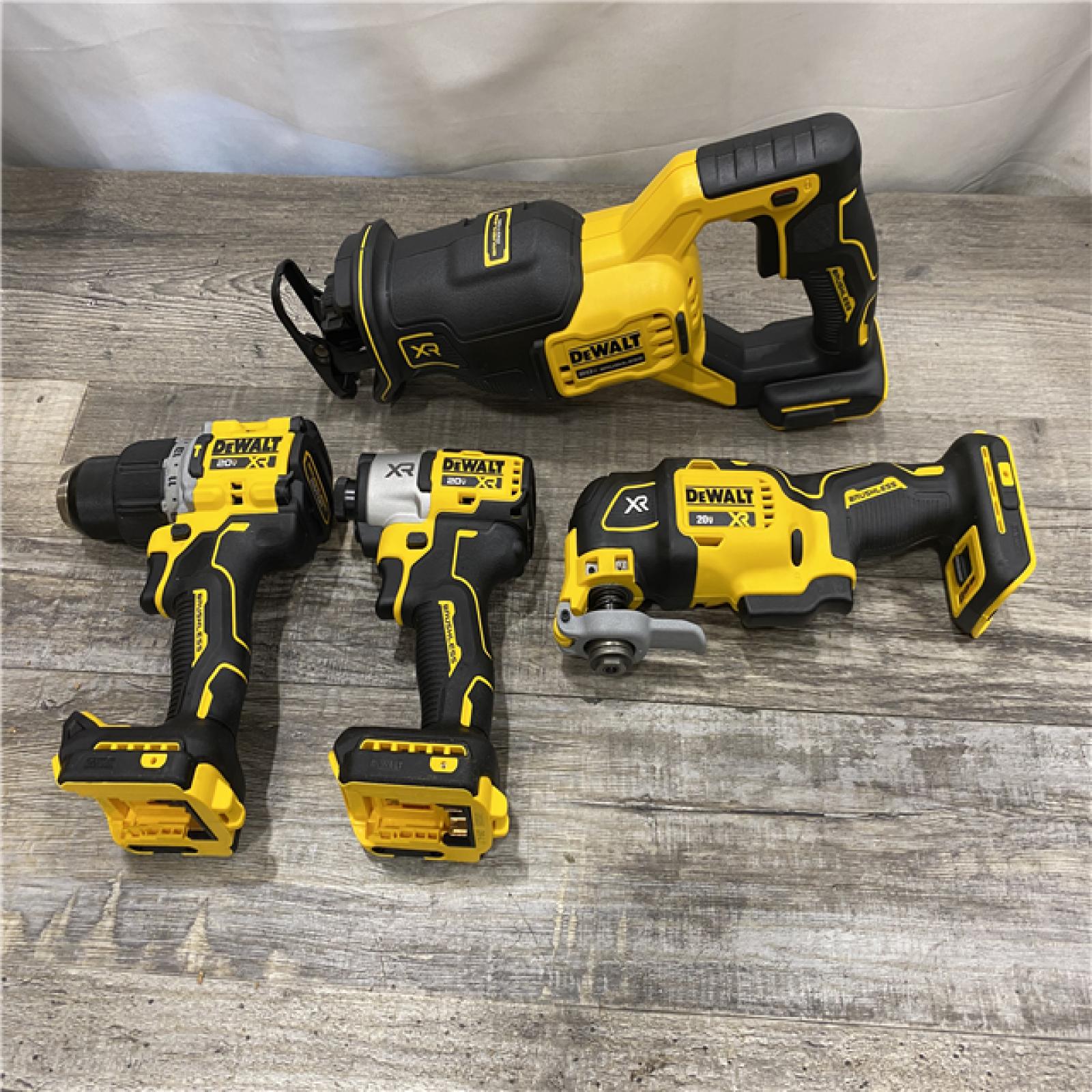 AS-IS DEWALT 20-Volt Maximum Lithium-Ion Cordless 4-Tool Combo Kit