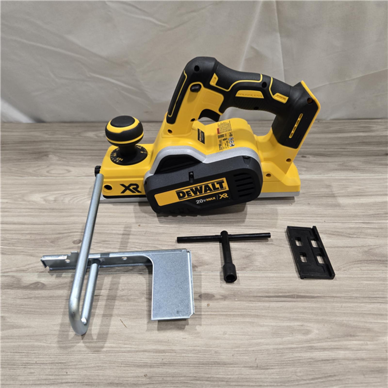 AS-IS DEWALT DCP580B 20V MAX Planer (Tool-Only)