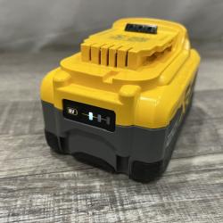 AS-IS DEWALT 20V MAX XR POWER-Pack Lithium-Ion 8.0Ah Battery