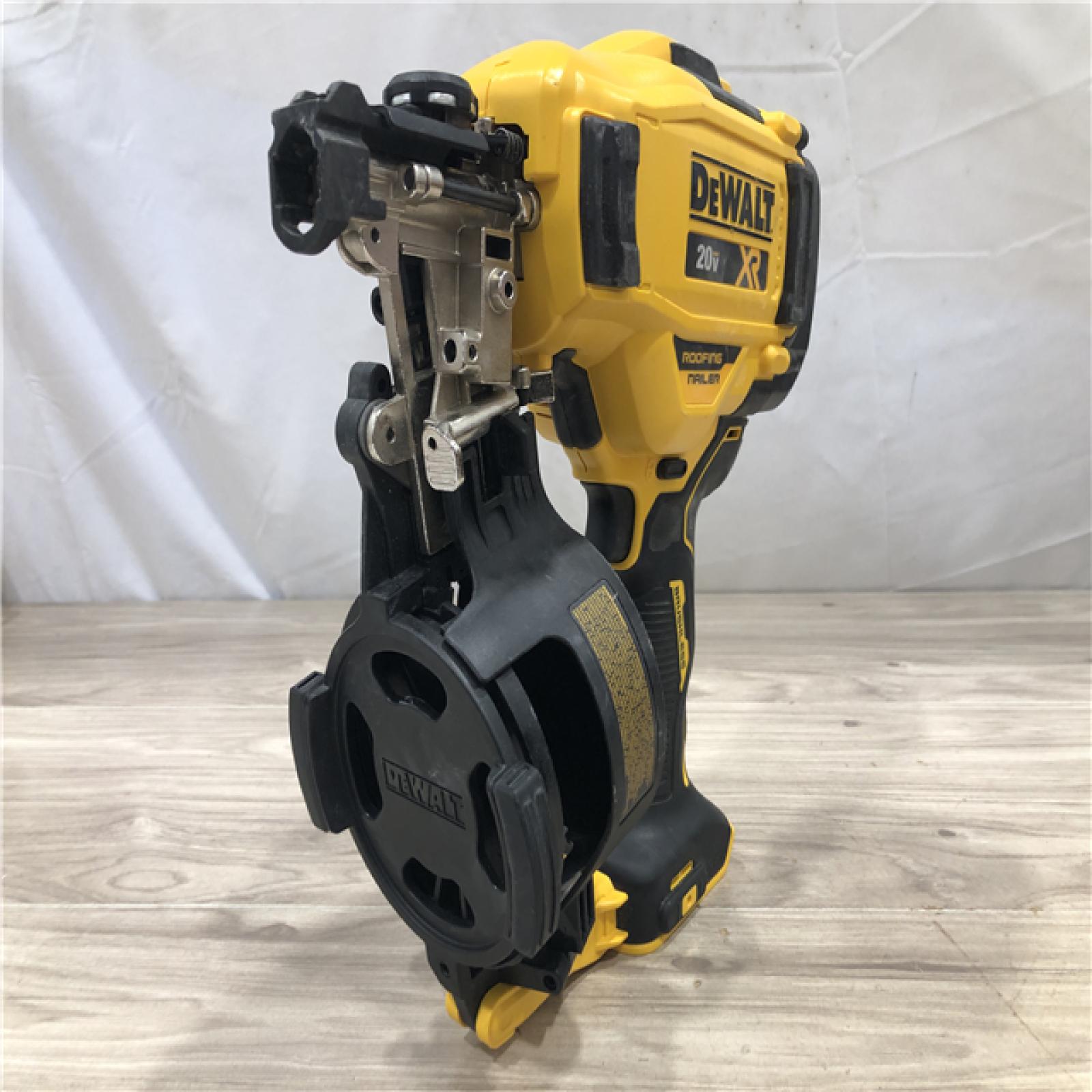 AS-IS DEWALT 20V MAX Lithium-Ion 15-Degree Electric Cordless Roofing Nailer Kit