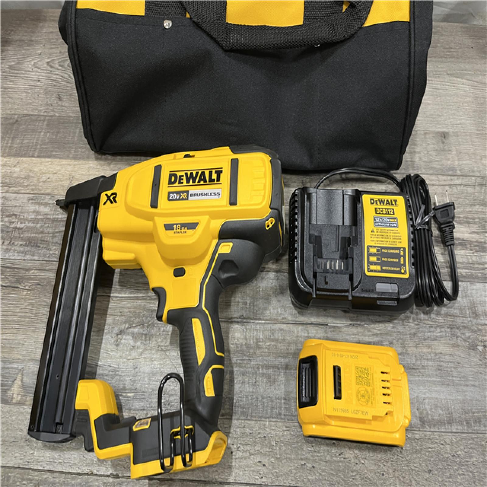 AS-IS DEWALT 20V MAX XR Lithium-Ion Cordless 18-Gauge Narrow Crown Stapler Kit