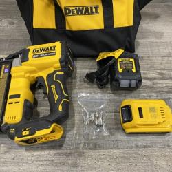 AS-IS DEWALT ATOMIC 20V MAX Lithium Ion Cordless 23 Gauge Pin Nailer Kit