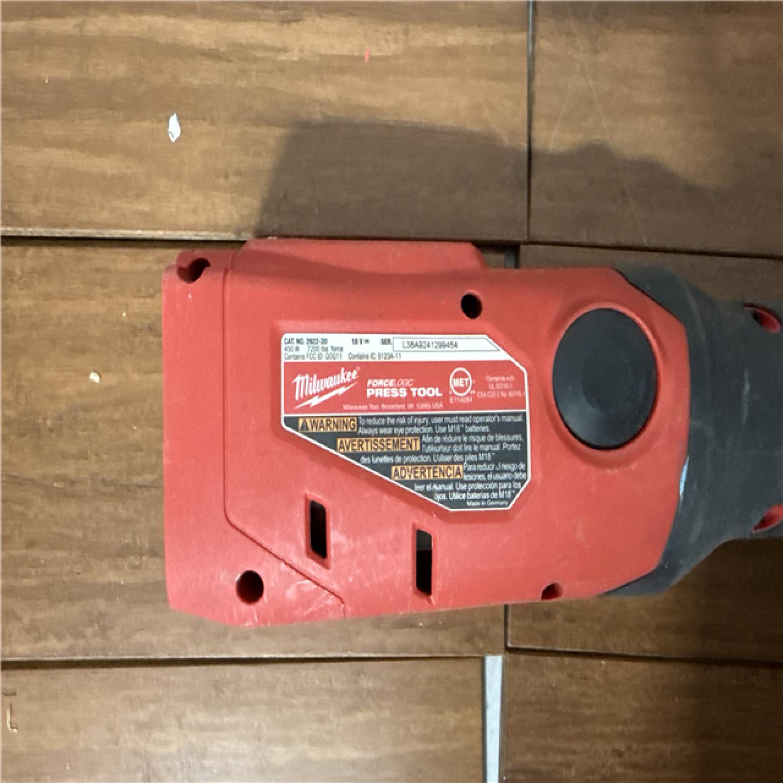 California AS-IS Milwaukee Force Logic M18 Press Tool Kit  Includes (2) Batteries  Charger and Hard Case