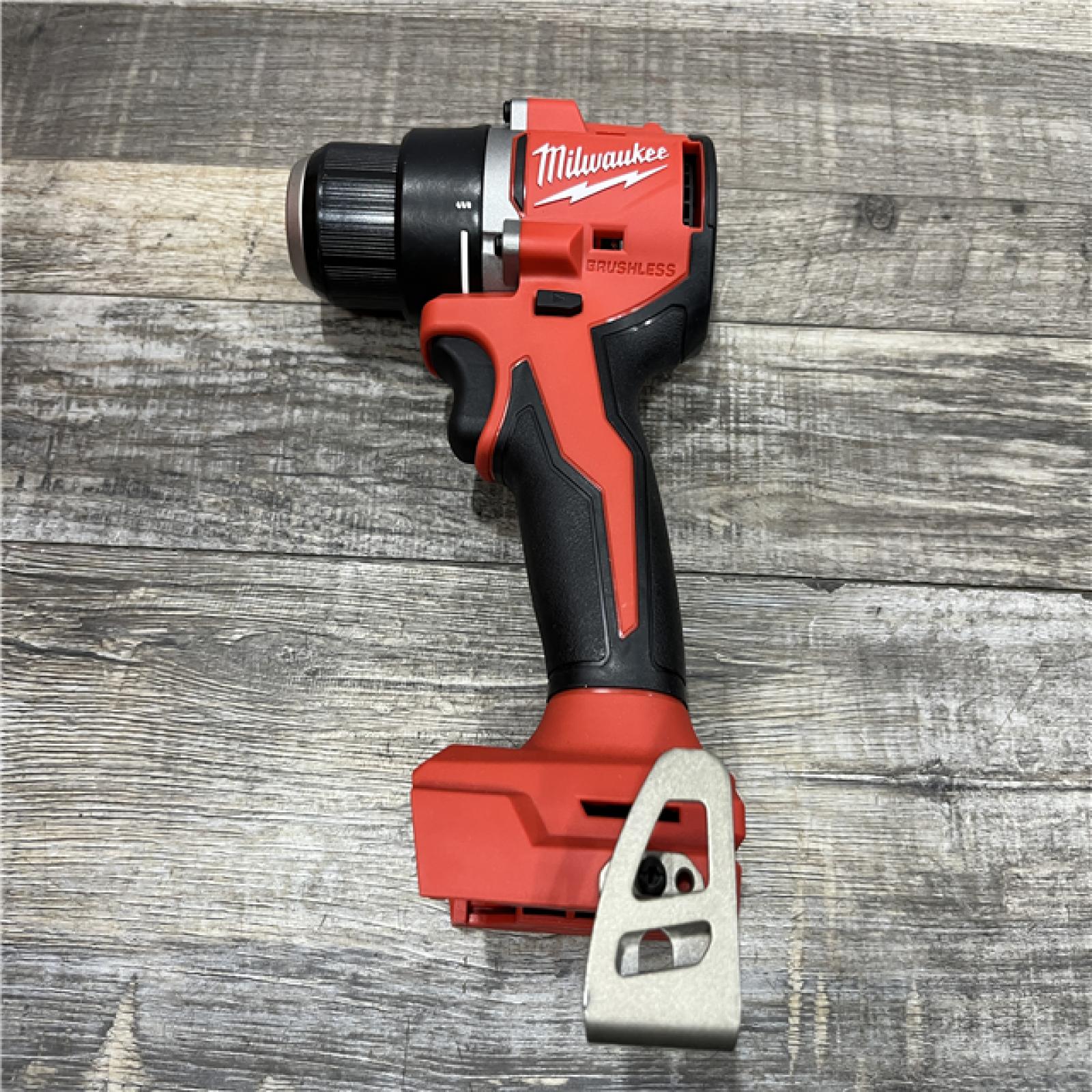 AS-IS Milwaukee 18V Lithium-Ion Brushless Cordless 1/2 in. Compact Drill/Driver Kit