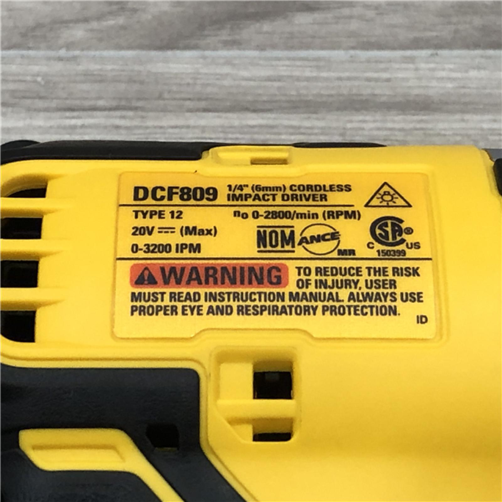 AS-IS DEWALT Atomic 20V Max Lithium-Ion Cordless Compact 1/4 in. Impact Driver Kit